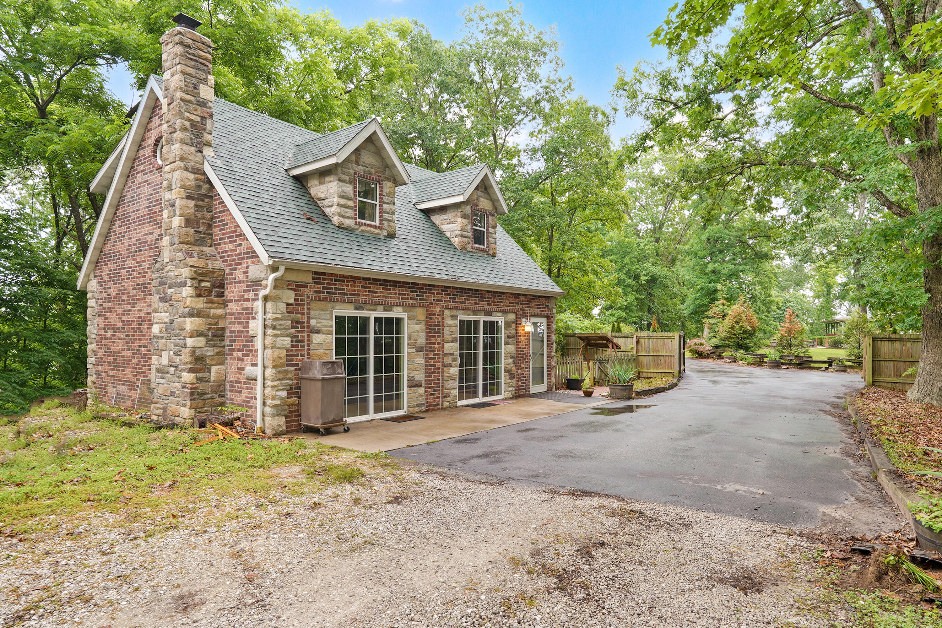 1908 Center Road Property Photo 50
