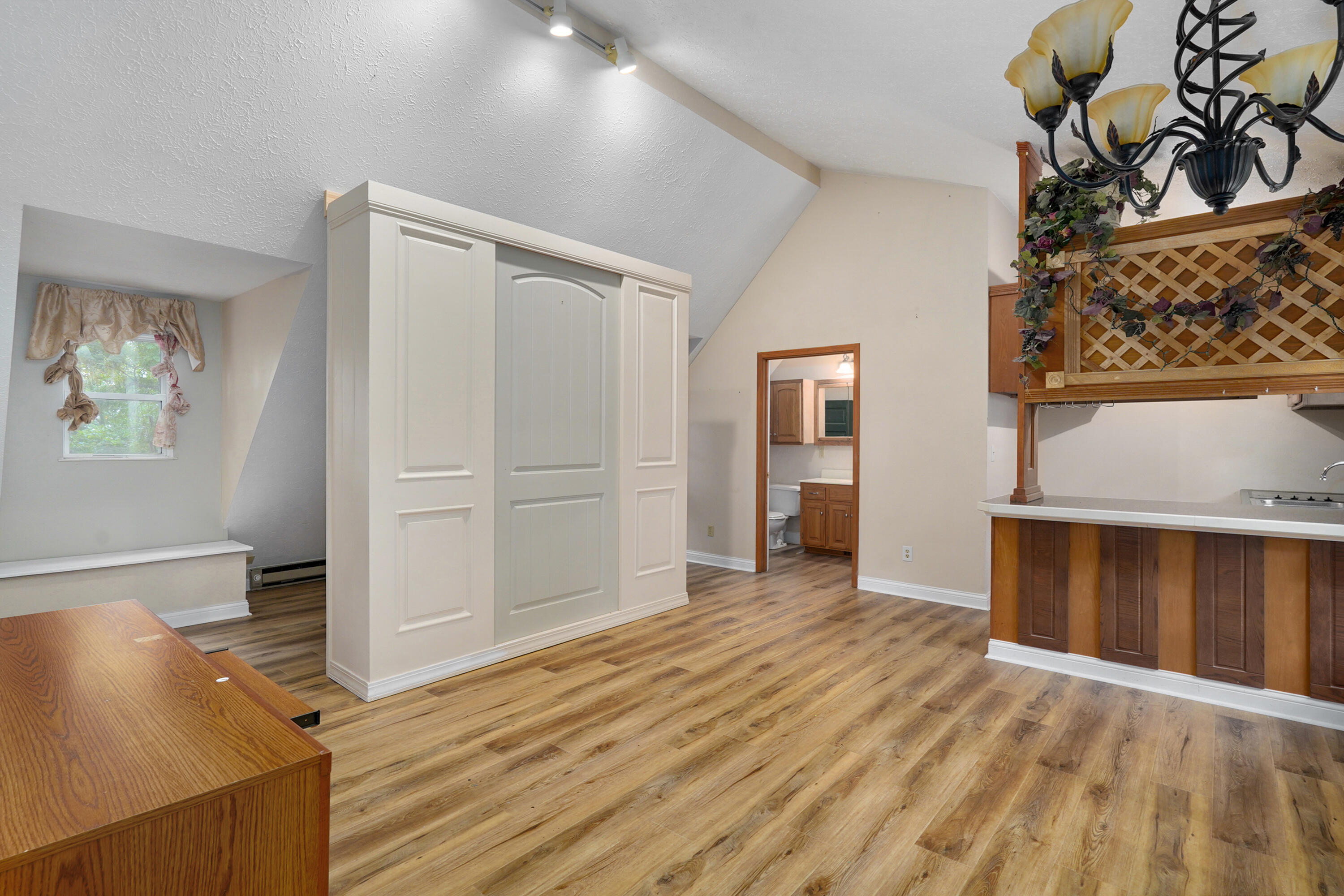1908 Center Road Property Photo 51