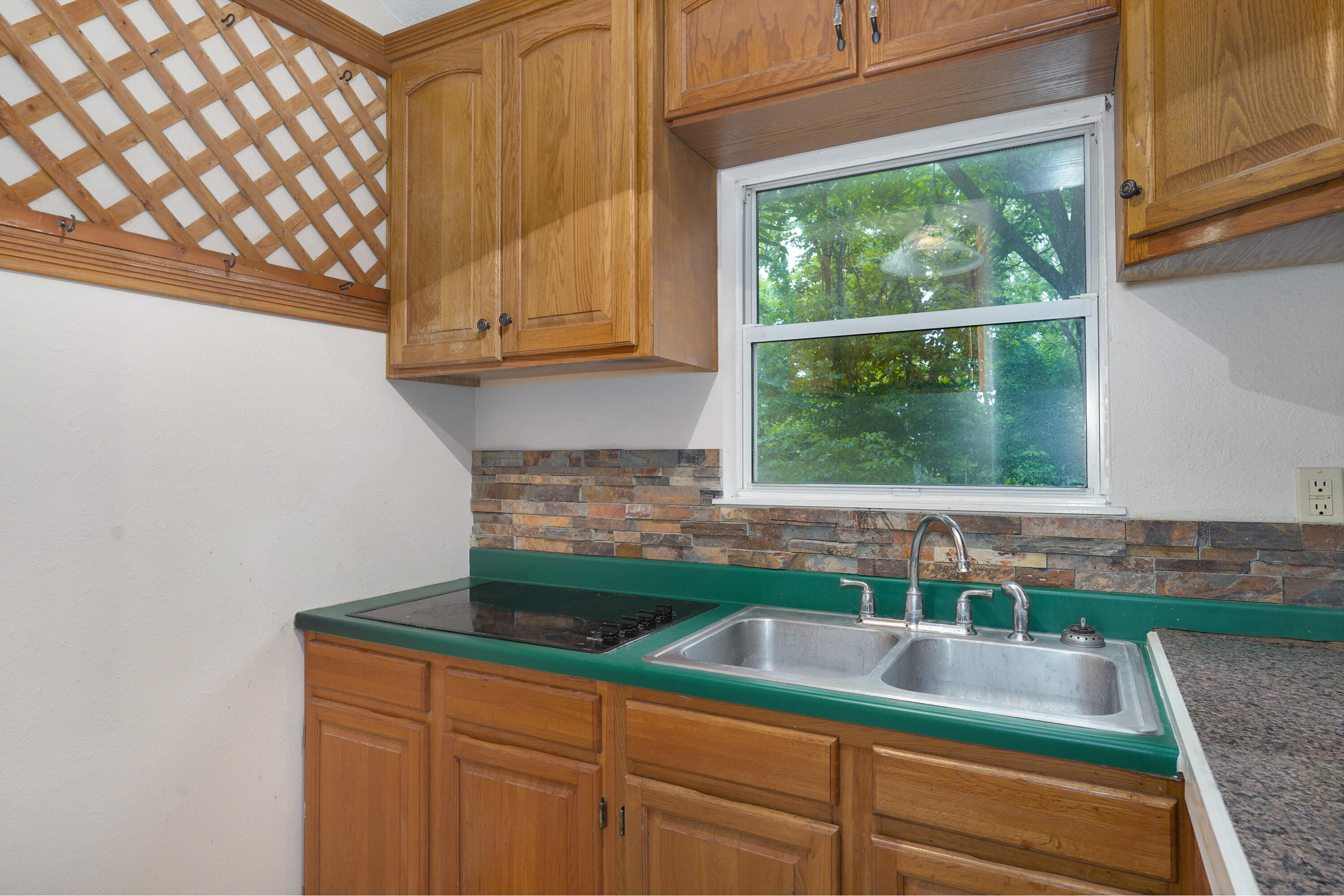 1908 Center Road Property Photo 54