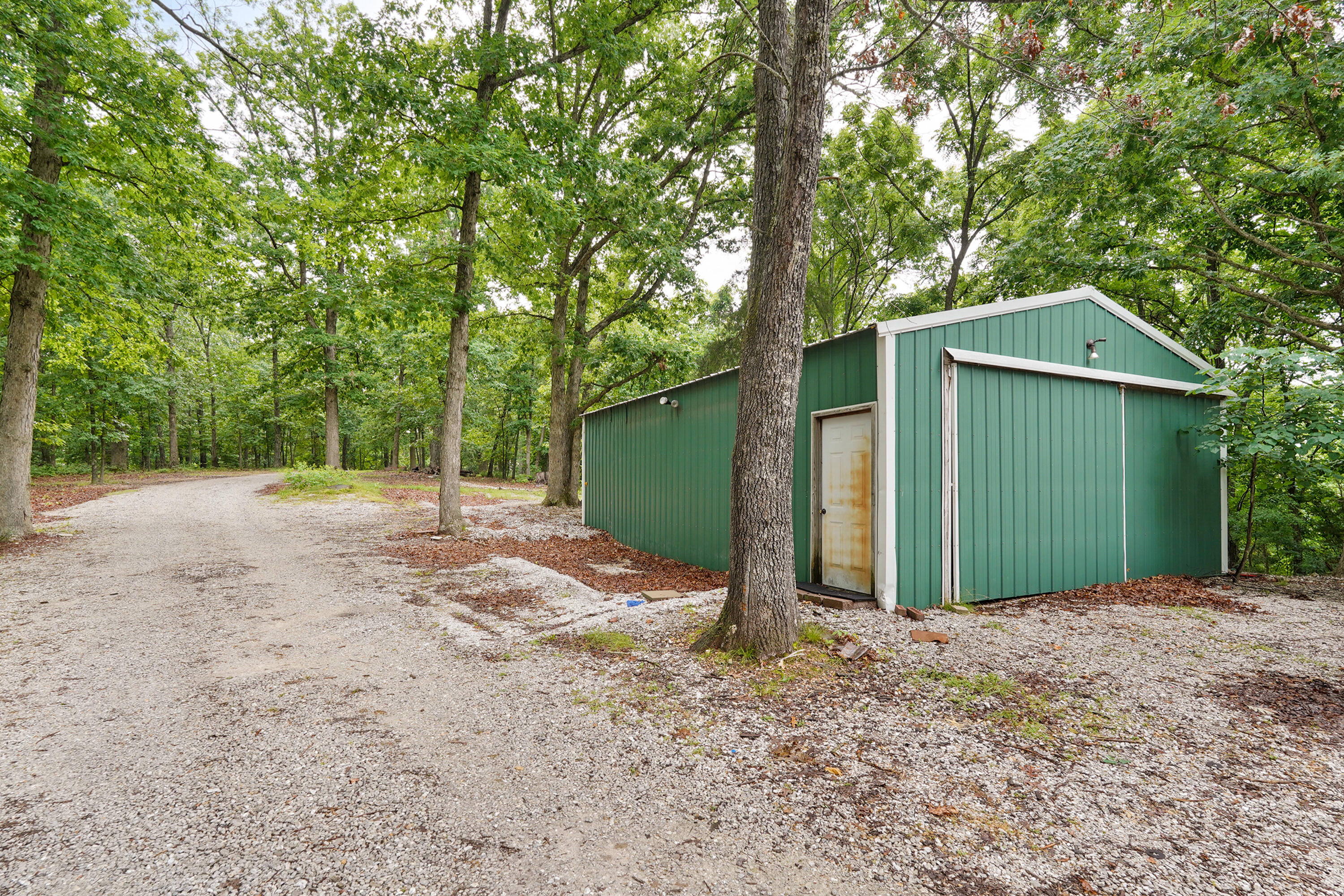 1908 Center Road Property Photo 58