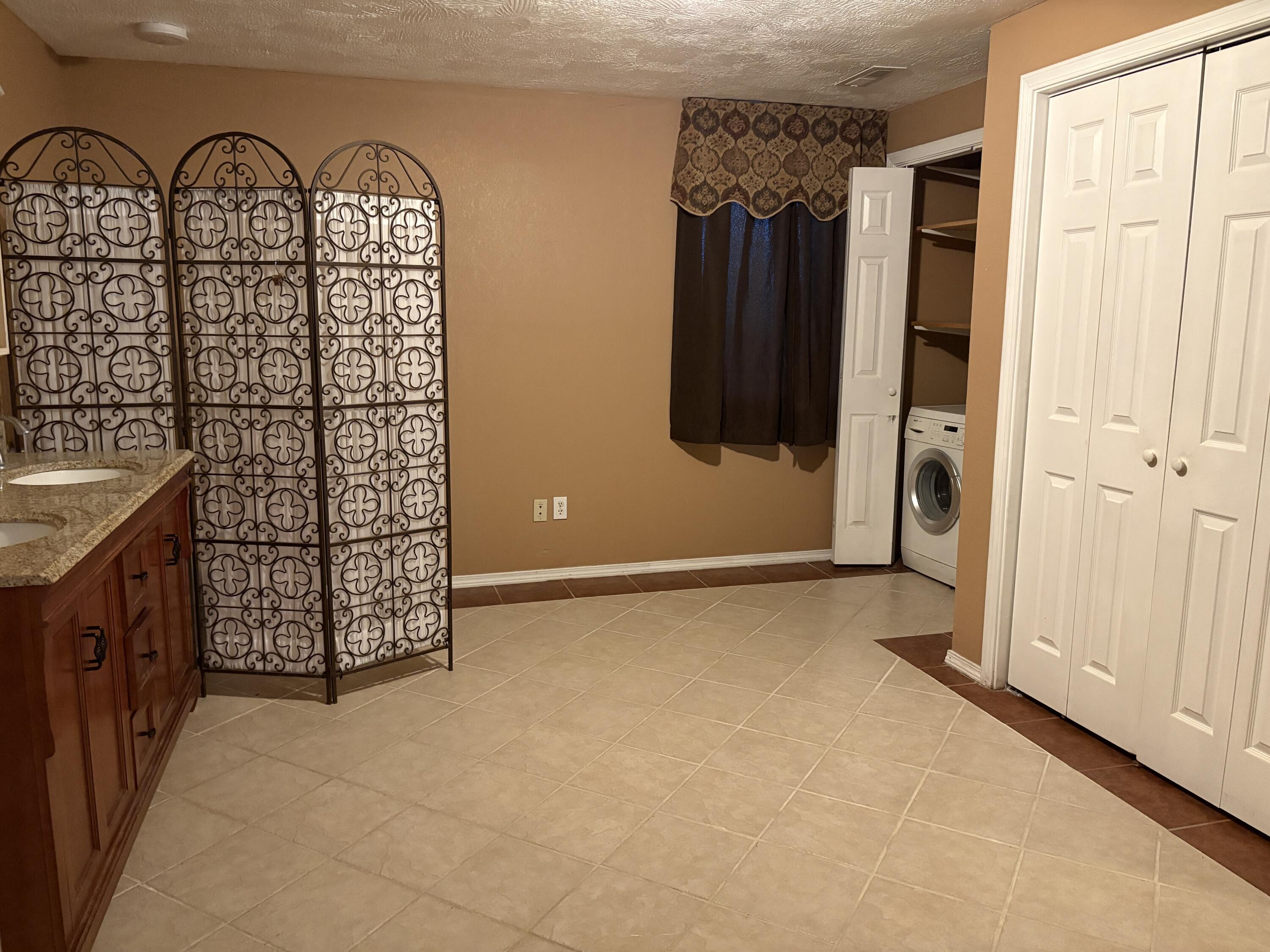 1908 Center Road Property Photo 68