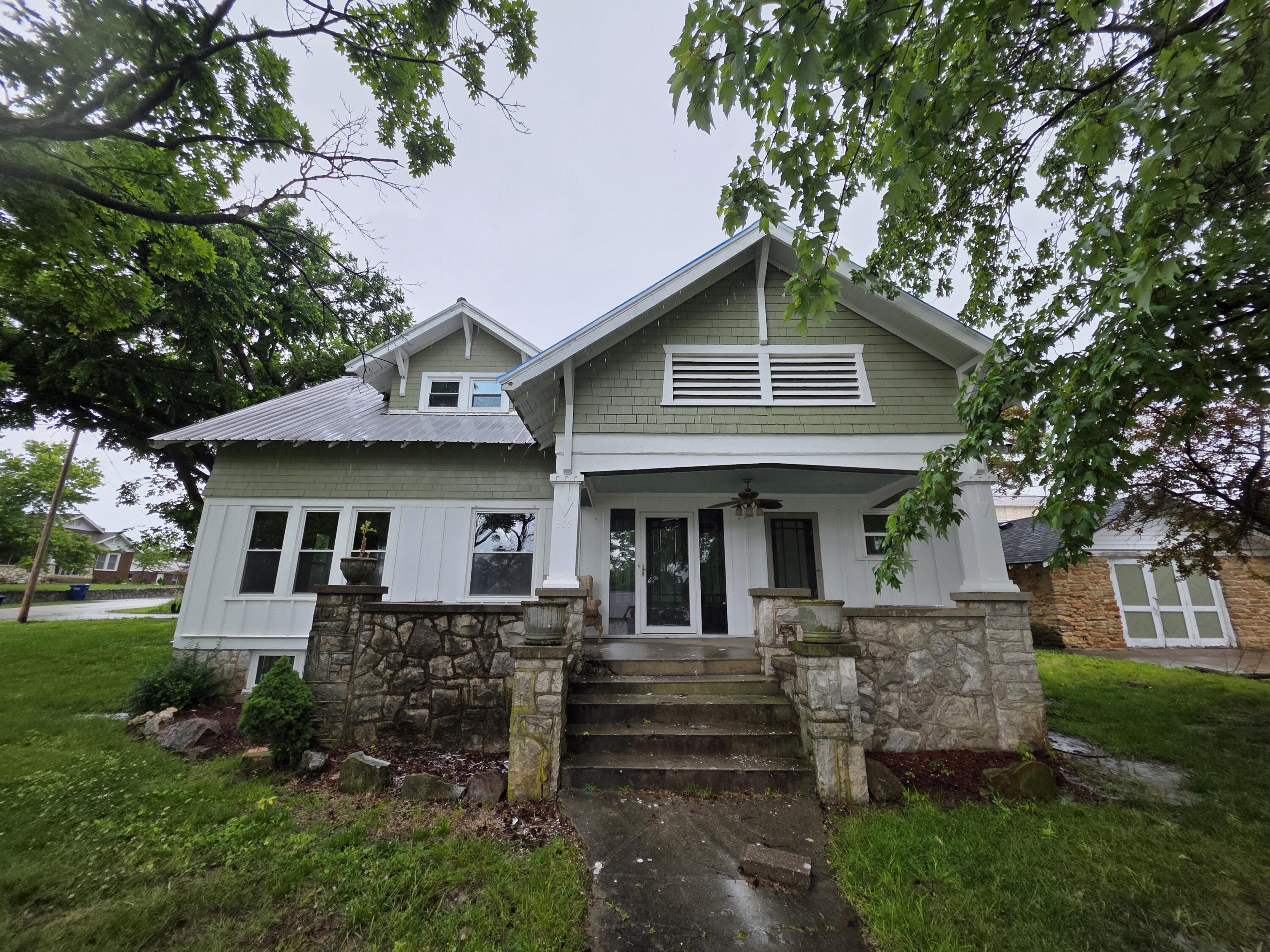 365 North Main Street