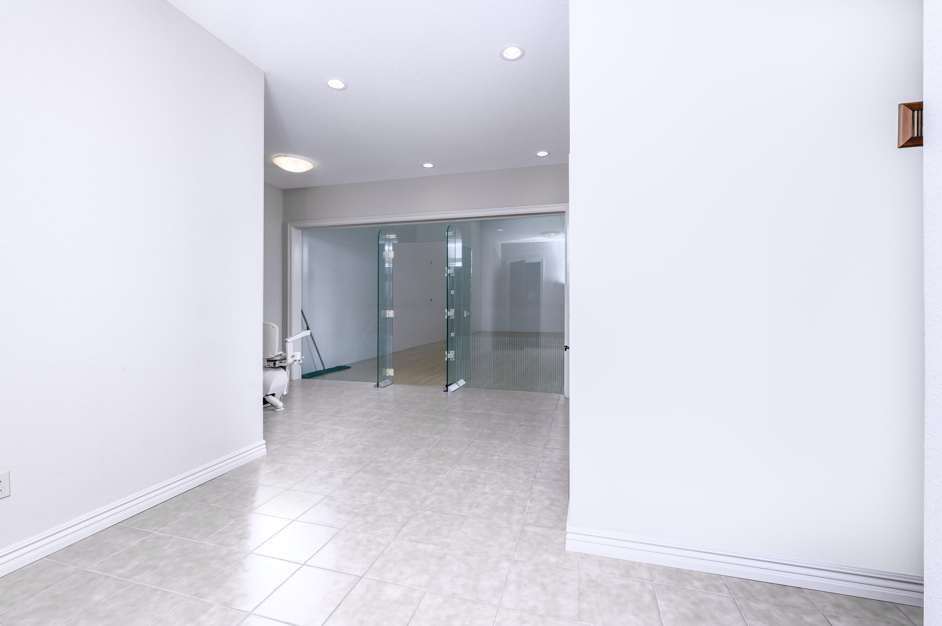 20478 Lawrence 2180 Property Photo 32