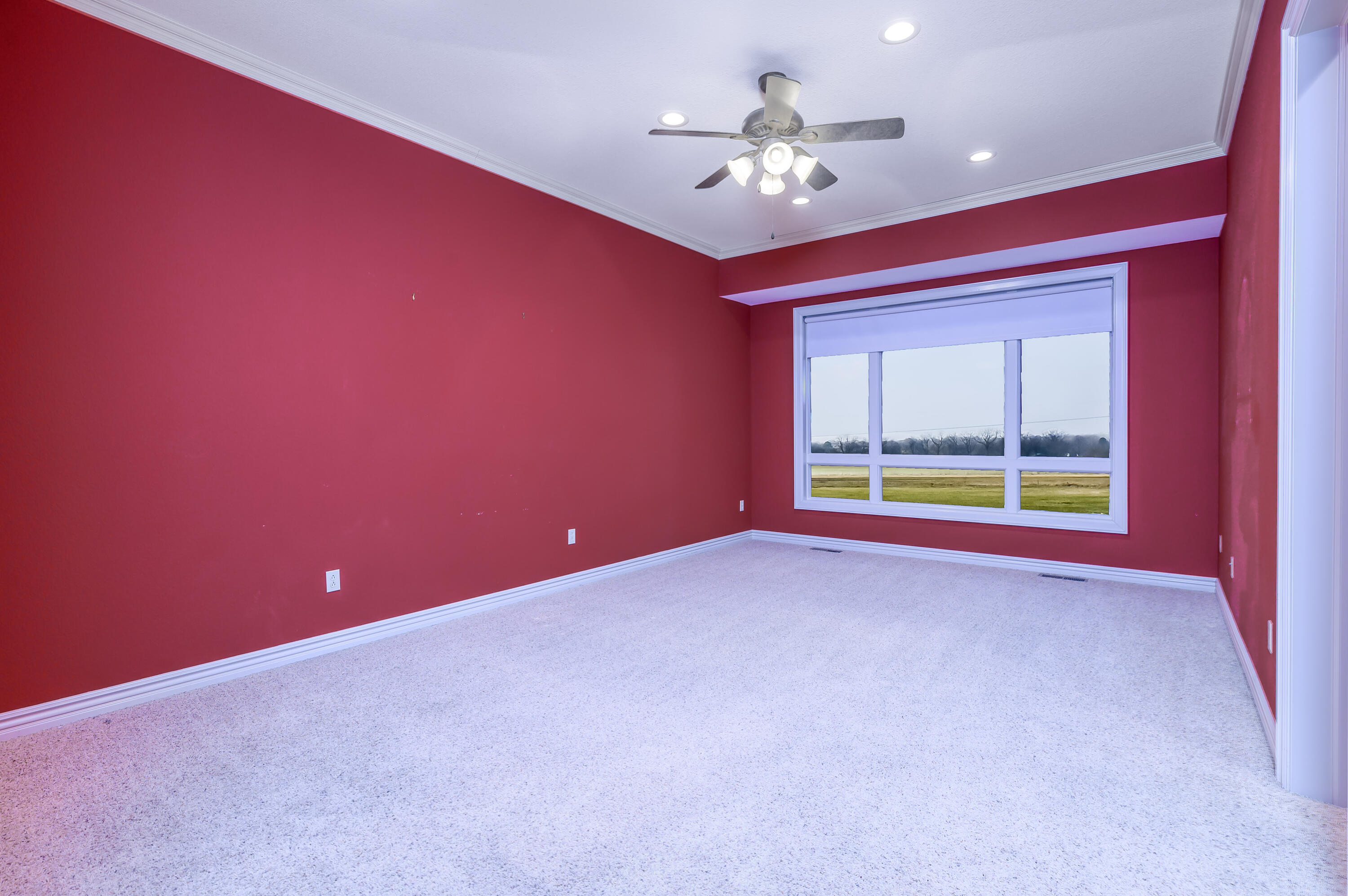 20478 Lawrence 2180 Property Photo 36