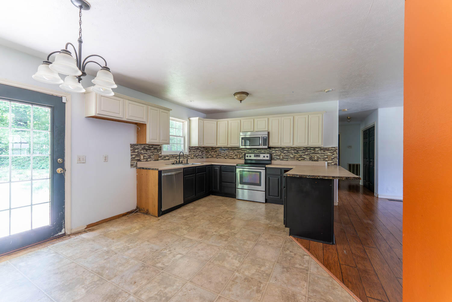 444 Regina Avenue Property Photo 12