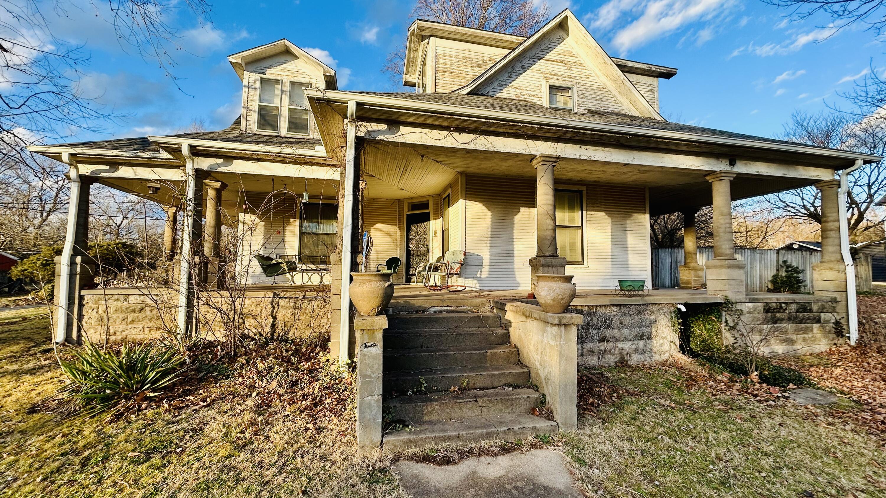 22539 Lawrence 1040 Property Photo 14