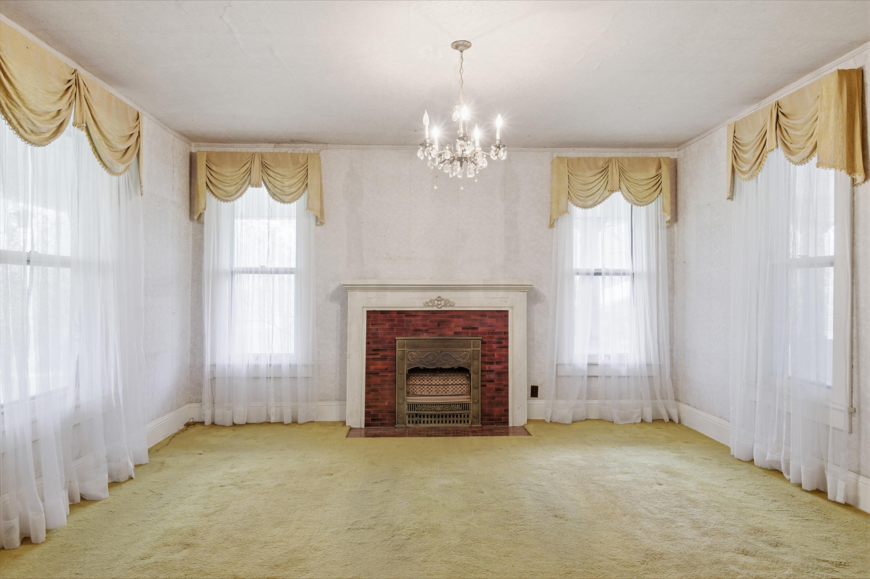22539 Lawrence 1040 Property Photo 16