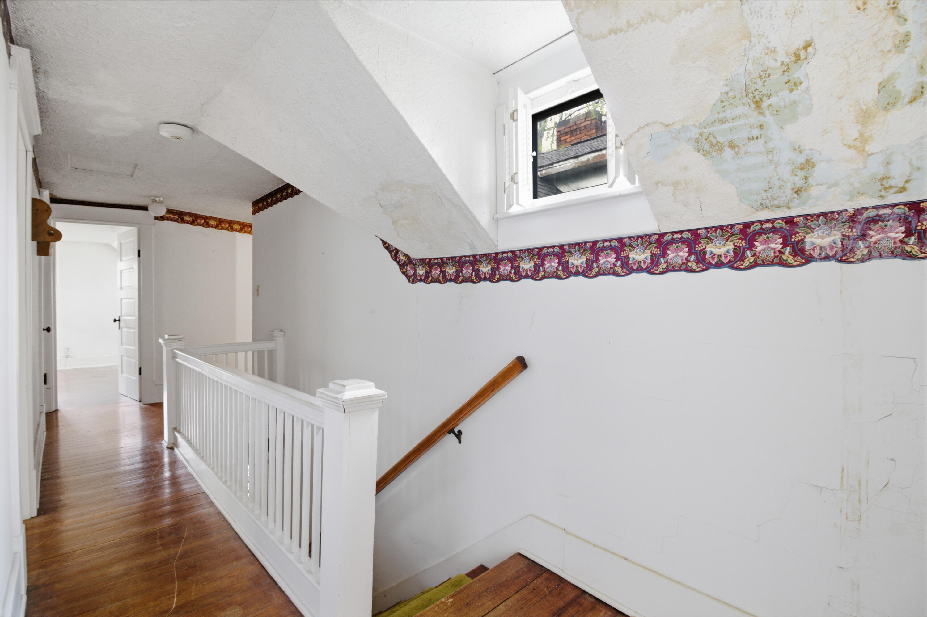 22539 Lawrence 1040 Property Photo 32