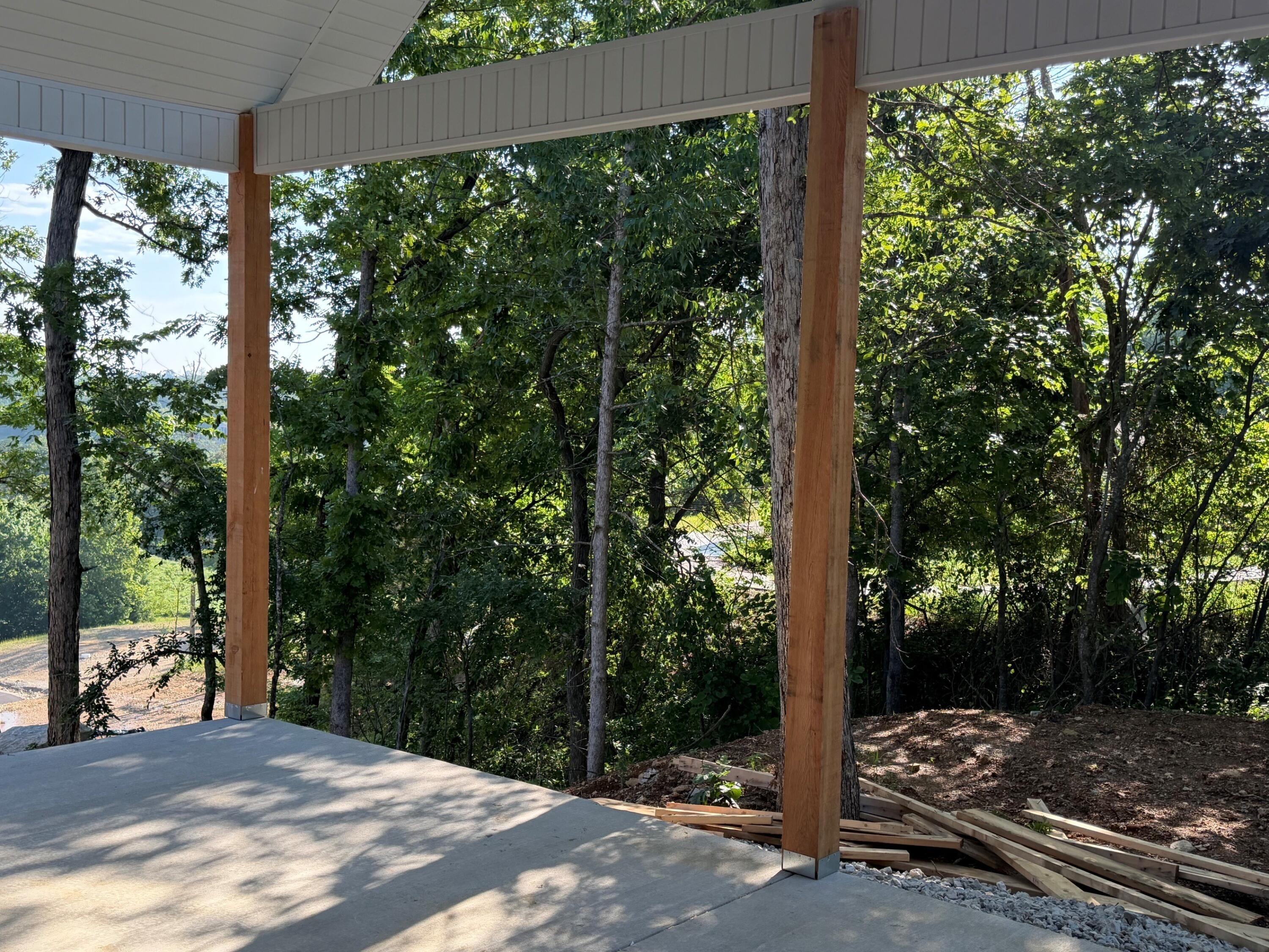 2 Magnolia Ridge Property Photo 6