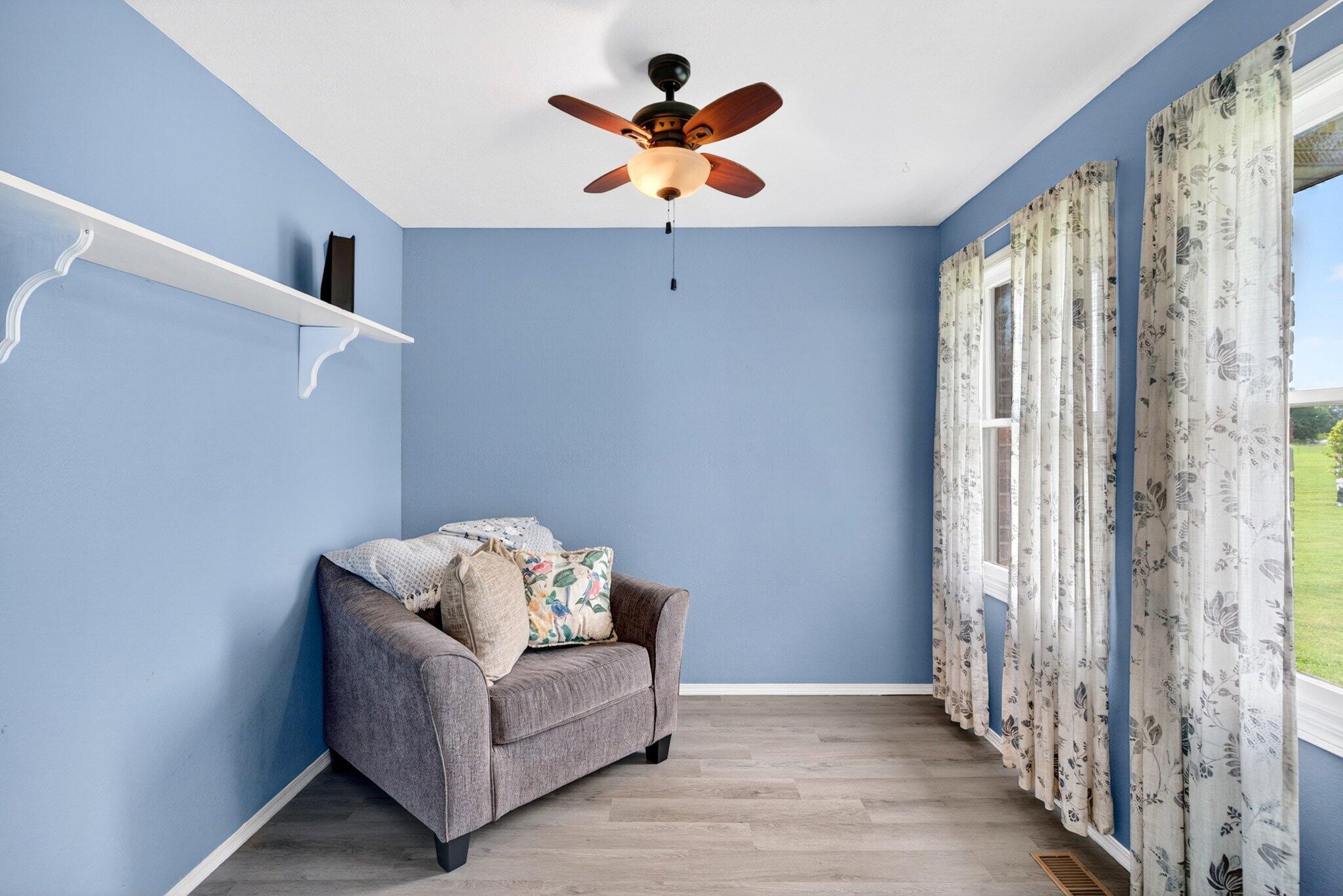11763 Highway V Property Photo 17