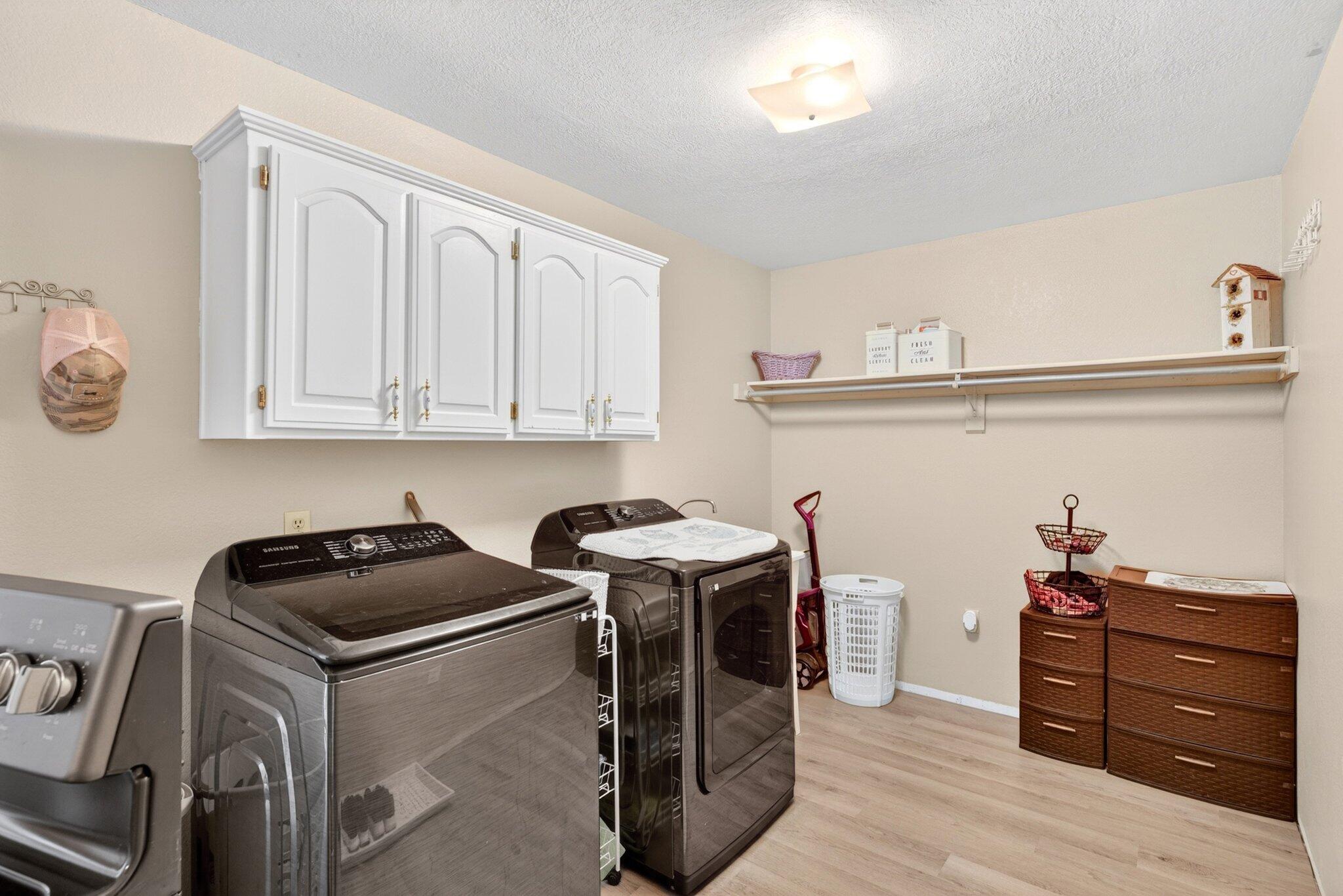 11763 Highway V Property Photo 19