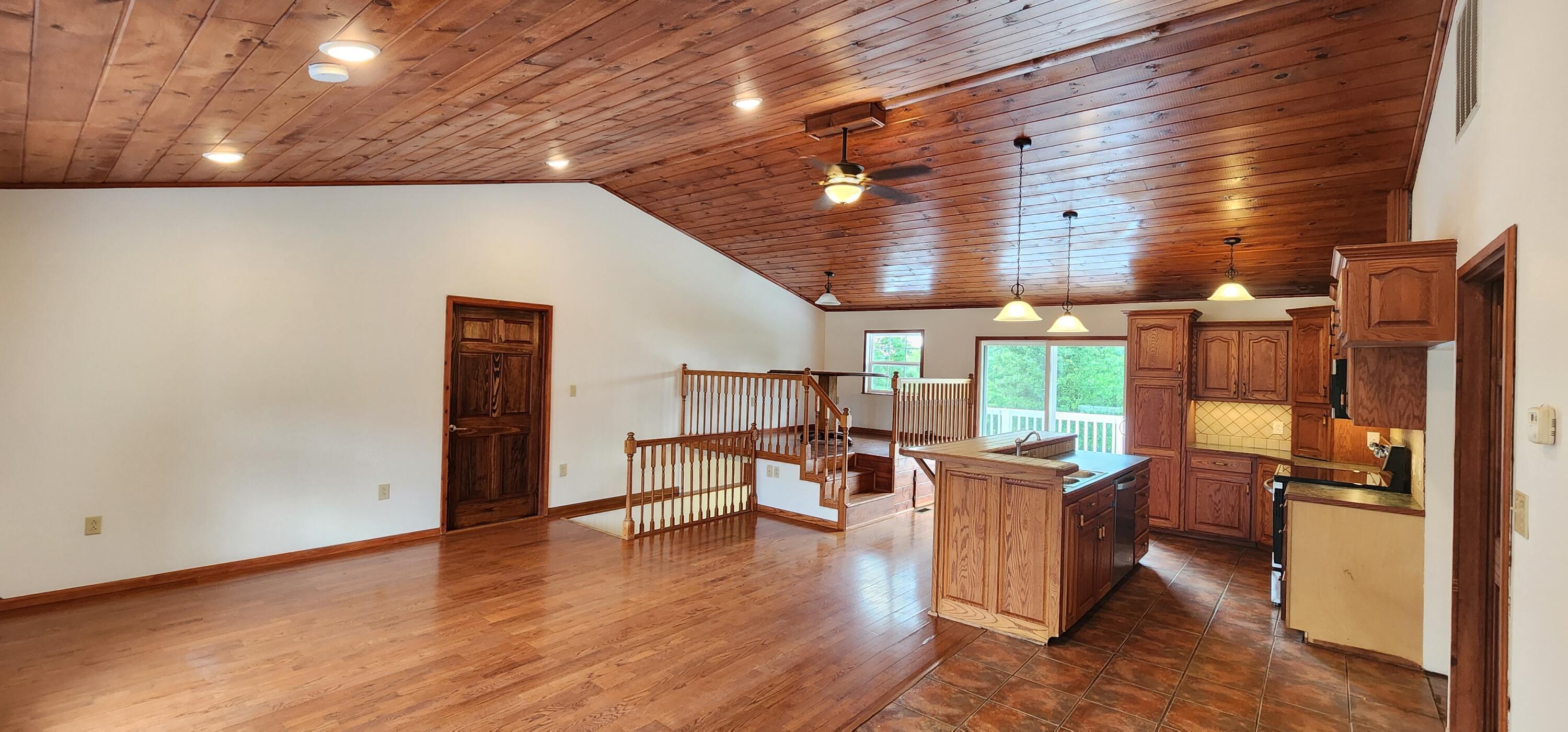 17529 St Highway U Property Photo 4