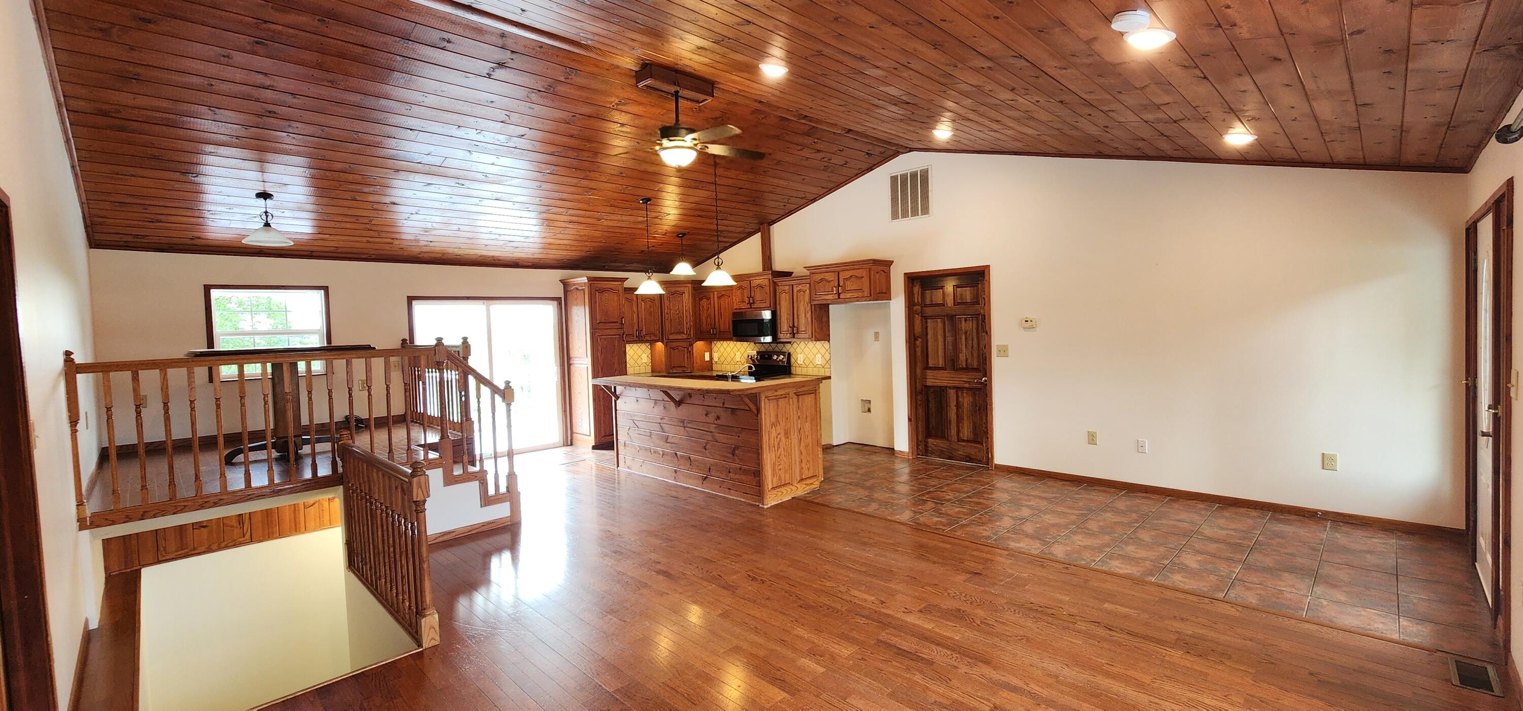 17529 St Highway U Property Photo 5