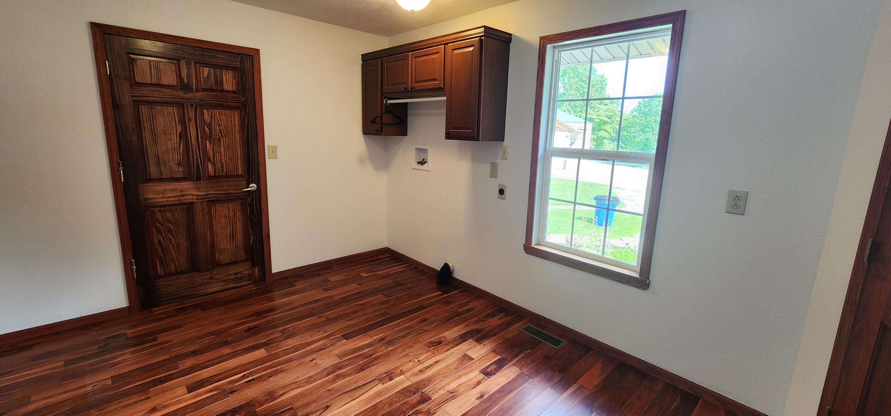 17529 St Highway U Property Photo 10