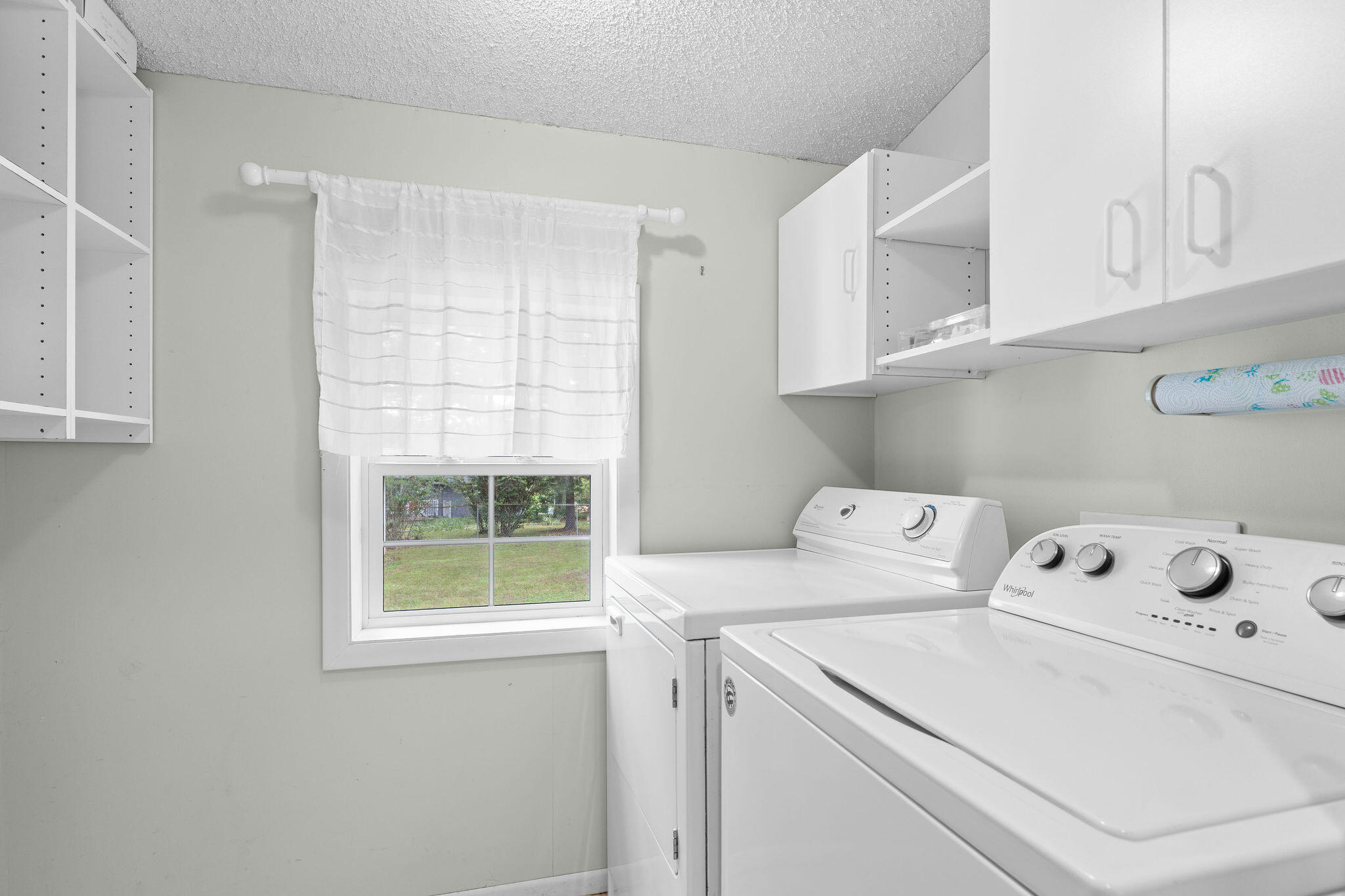 909 Cliff Drive Property Photo 21