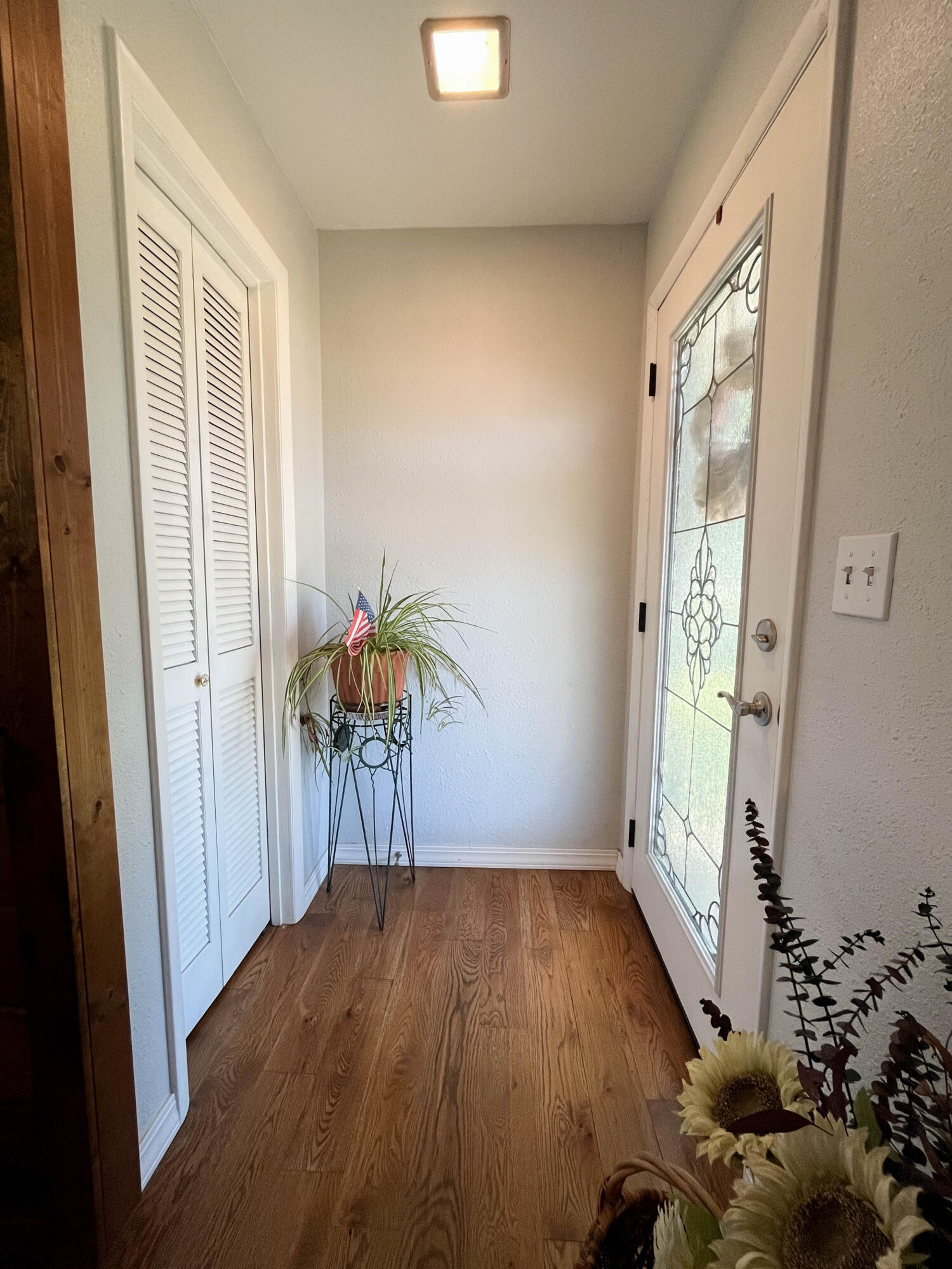 313 Beatrice Street Property Photo 7