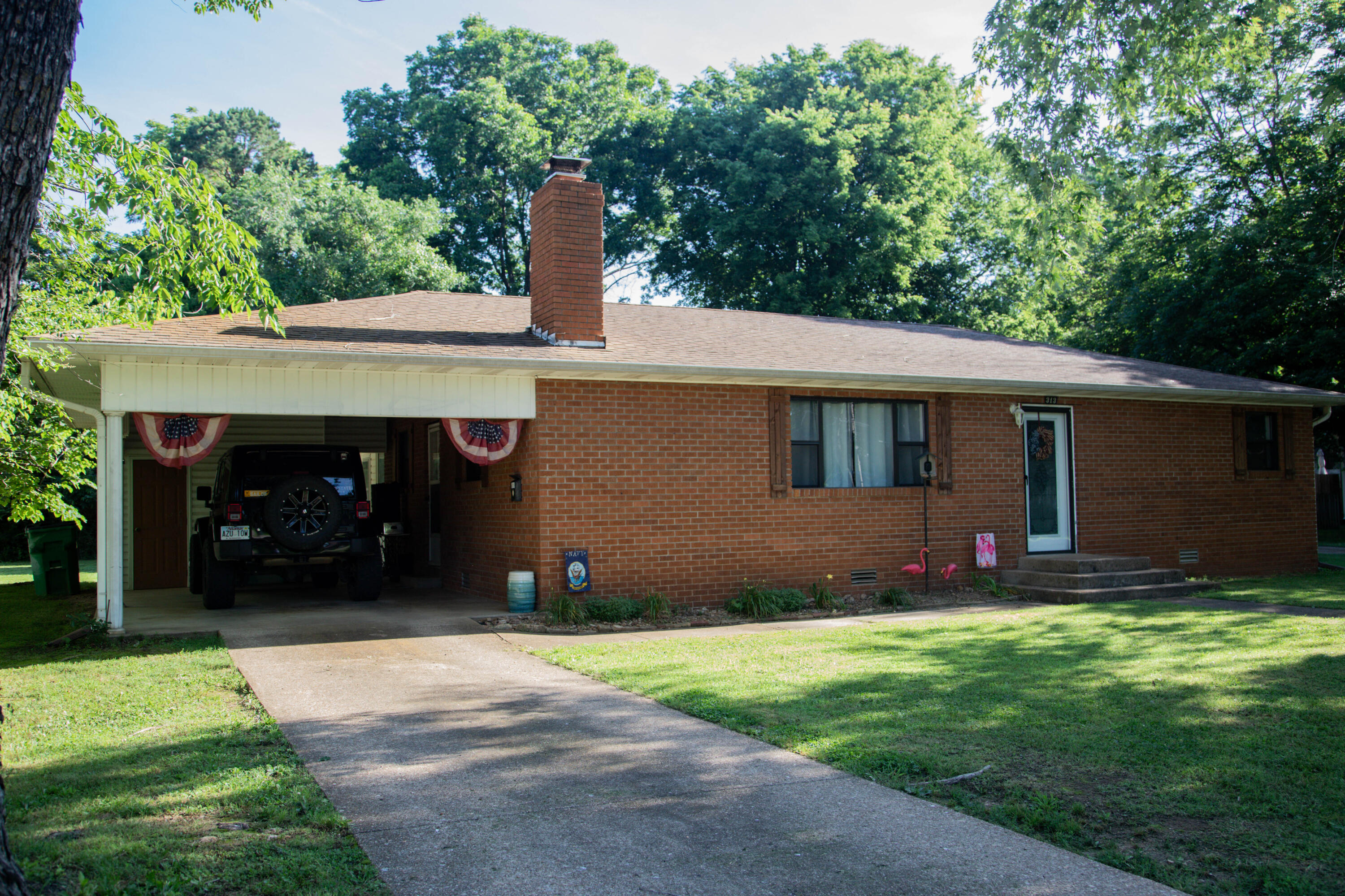 313 Beatrice Street Property Photo 34