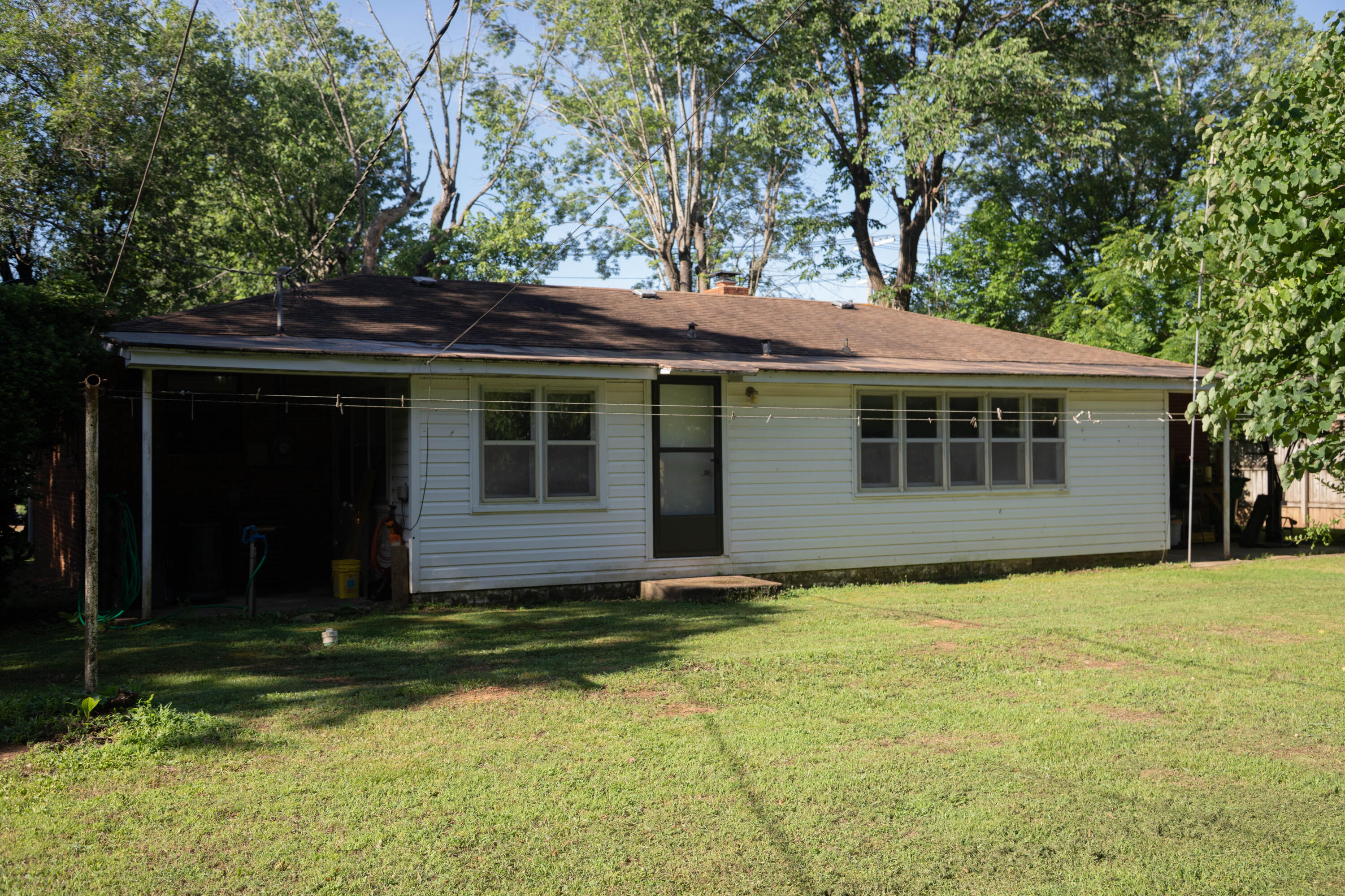 313 Beatrice Street Property Photo 41