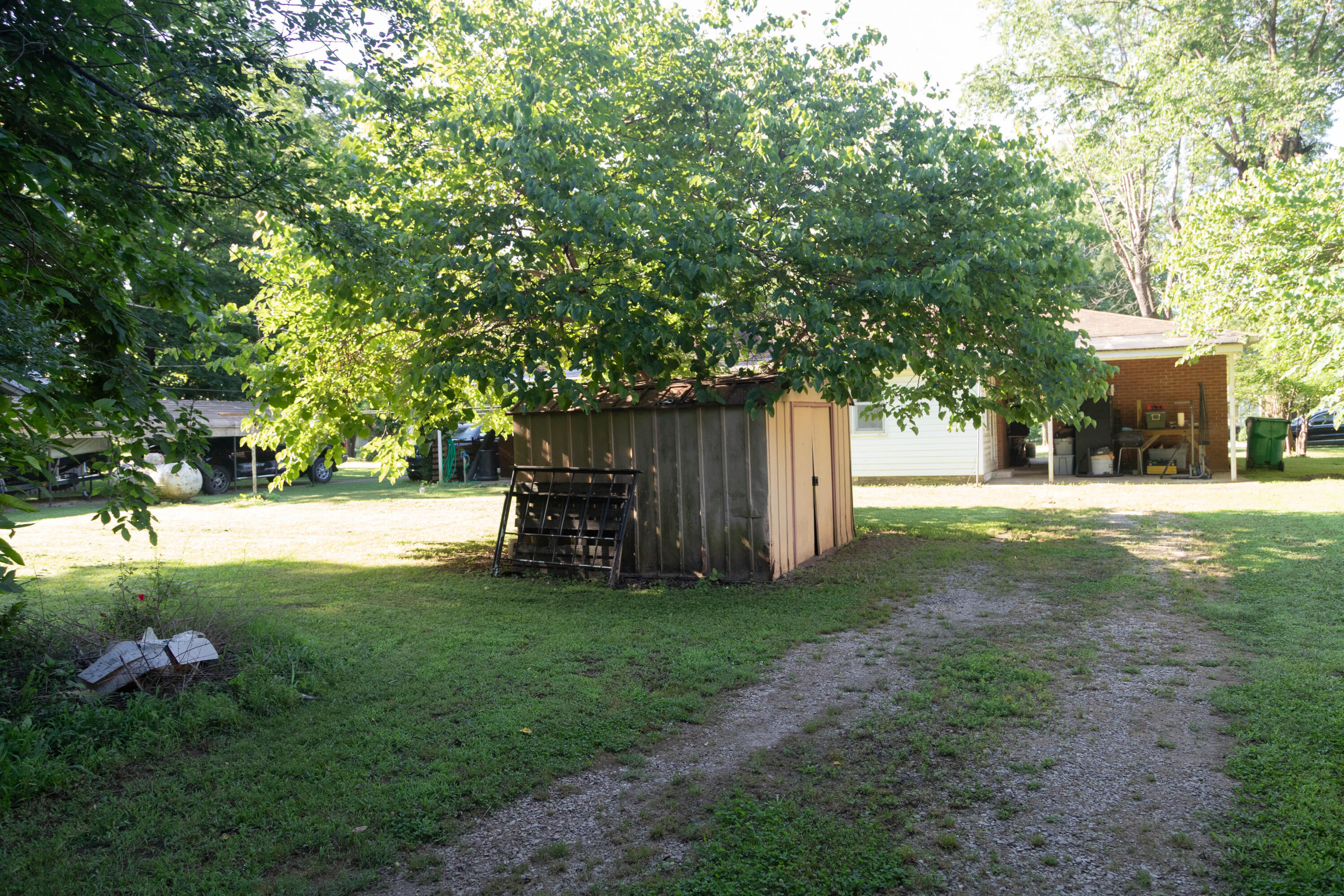 313 Beatrice Street Property Photo 42