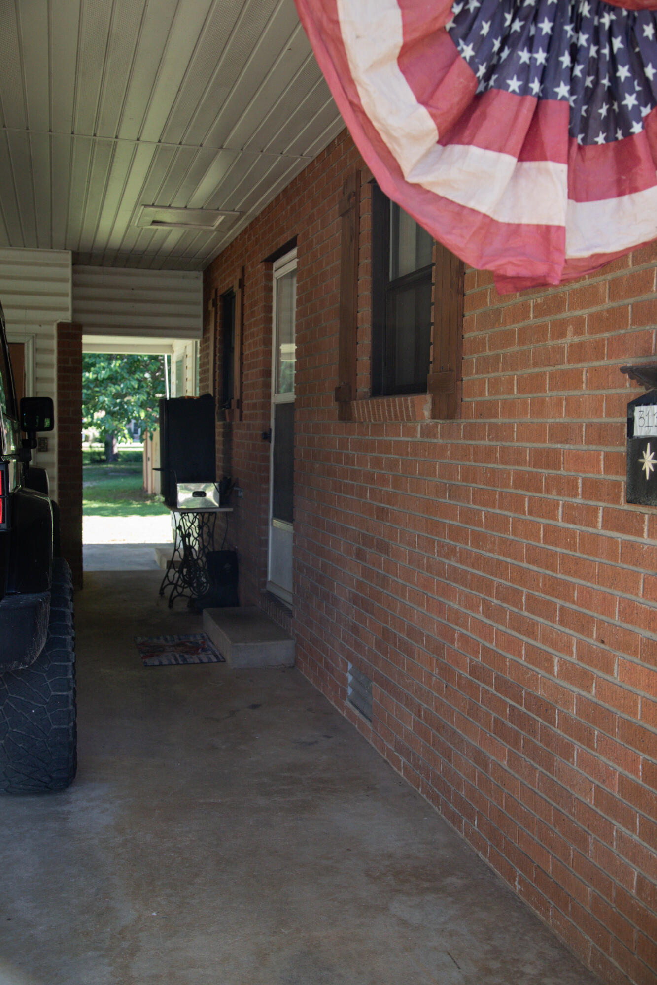 313 Beatrice Street Property Photo 43