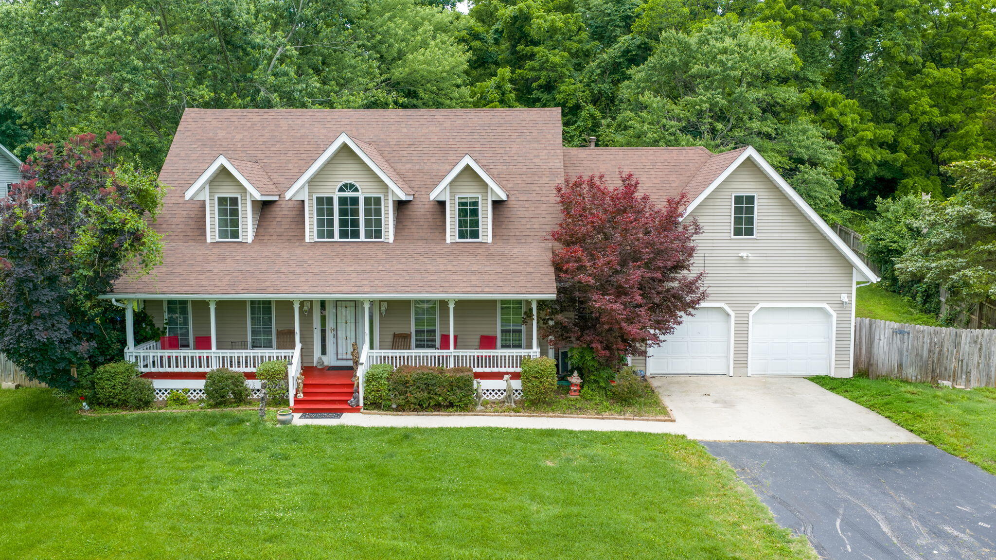 613 West Hubble Drive Property Photo 1