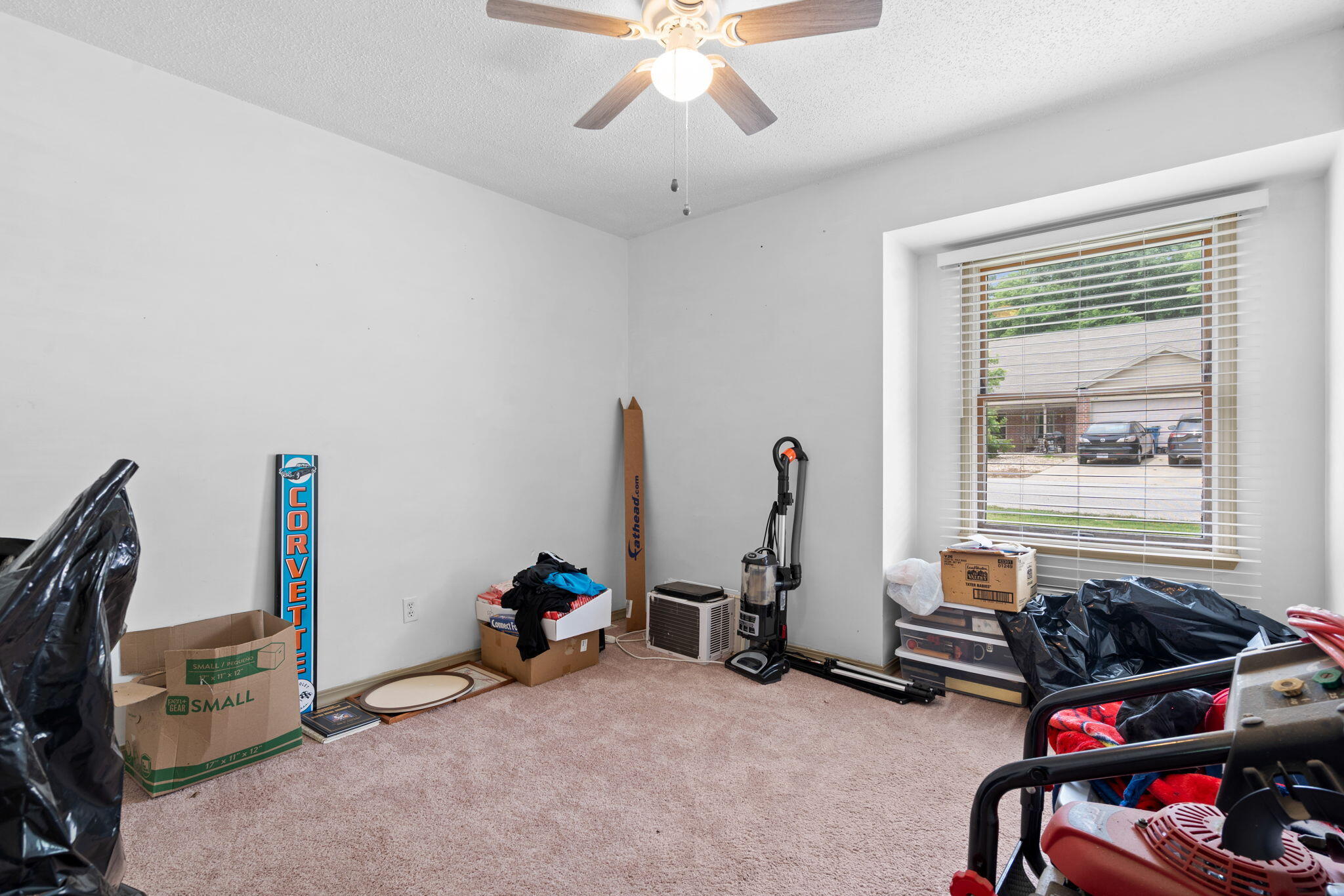 27 Lakeshore Drive A & B Property Photo 8