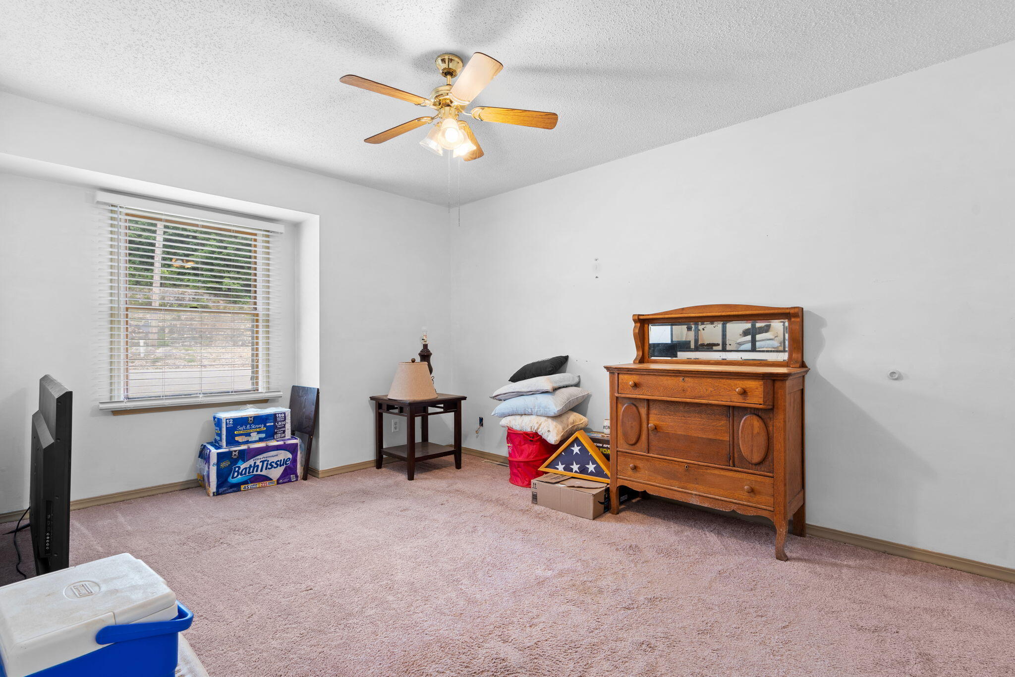27 Lakeshore Drive A & B Property Photo 10
