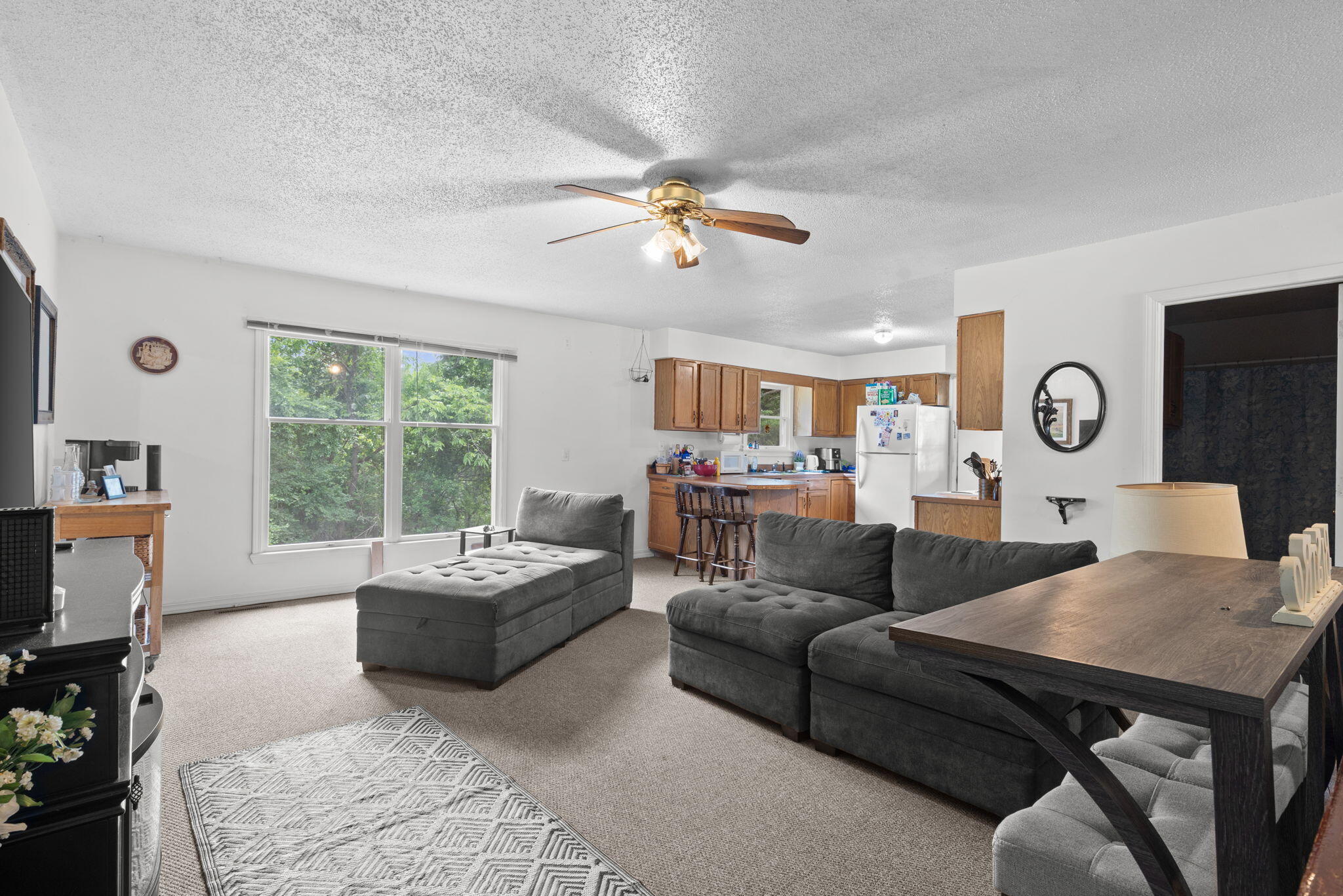 27 Lakeshore Drive A & B Property Photo 22