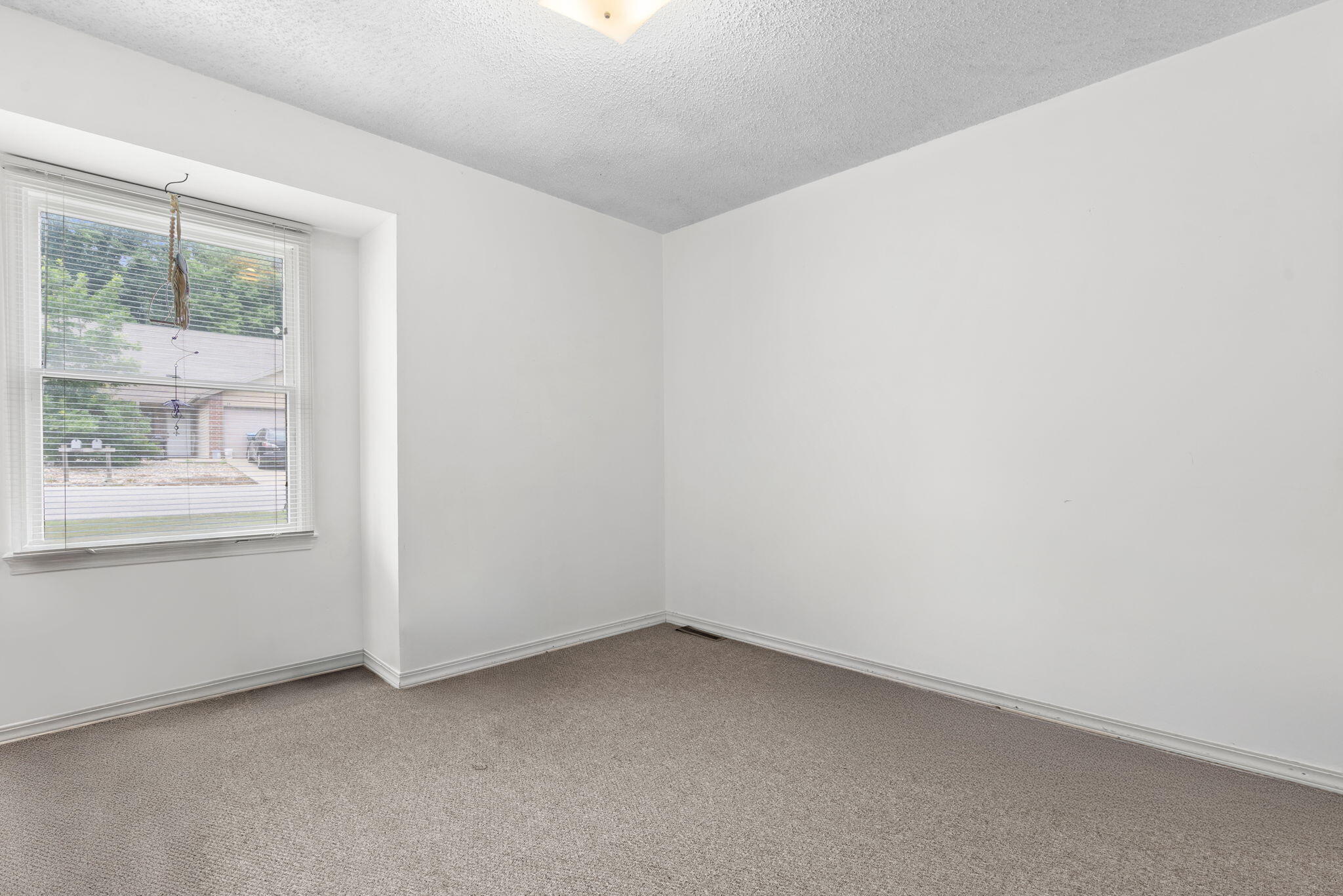 27 Lakeshore Drive A & B Property Photo 35