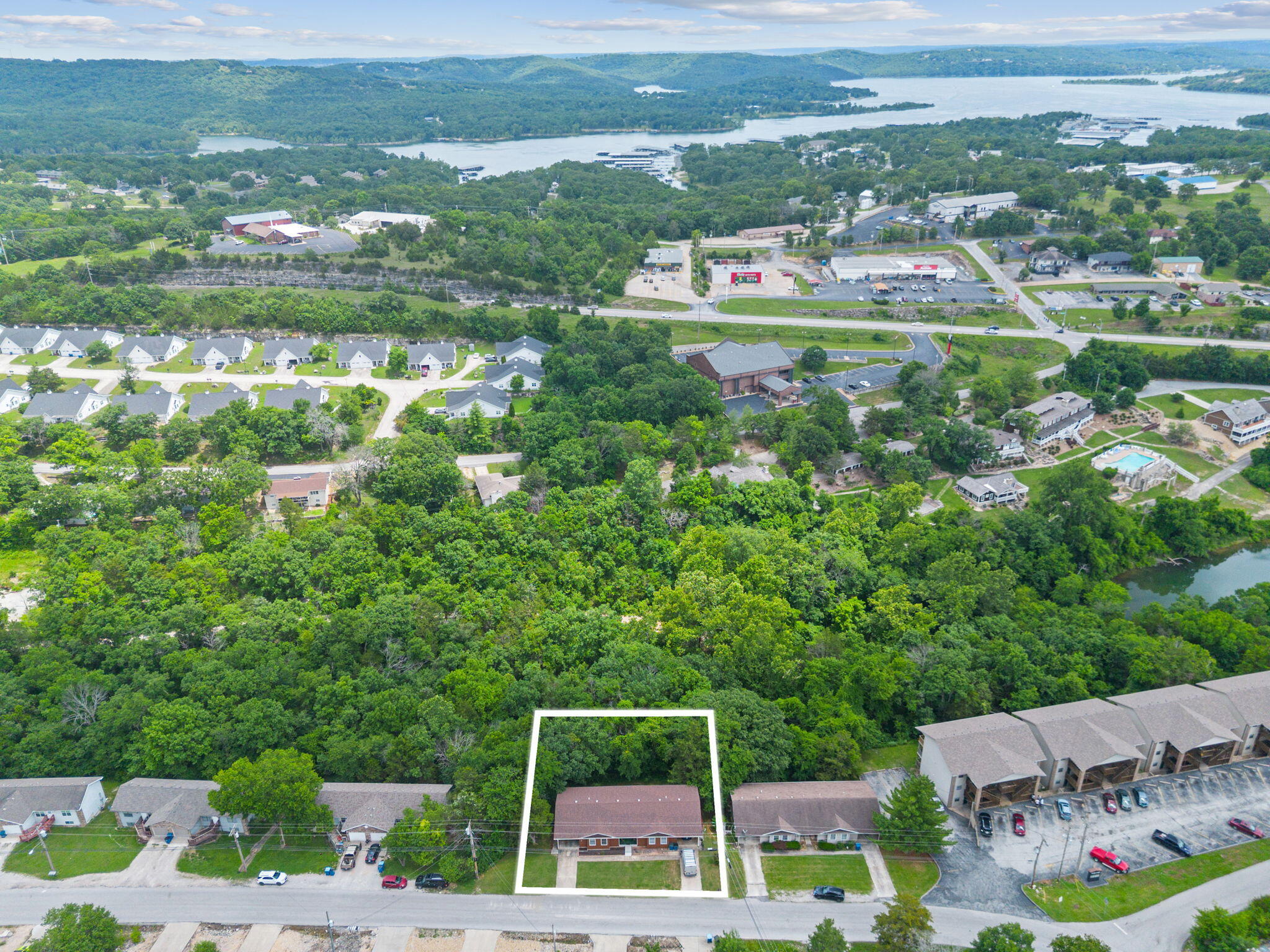 27 Lakeshore Drive A & B Property Photo 41