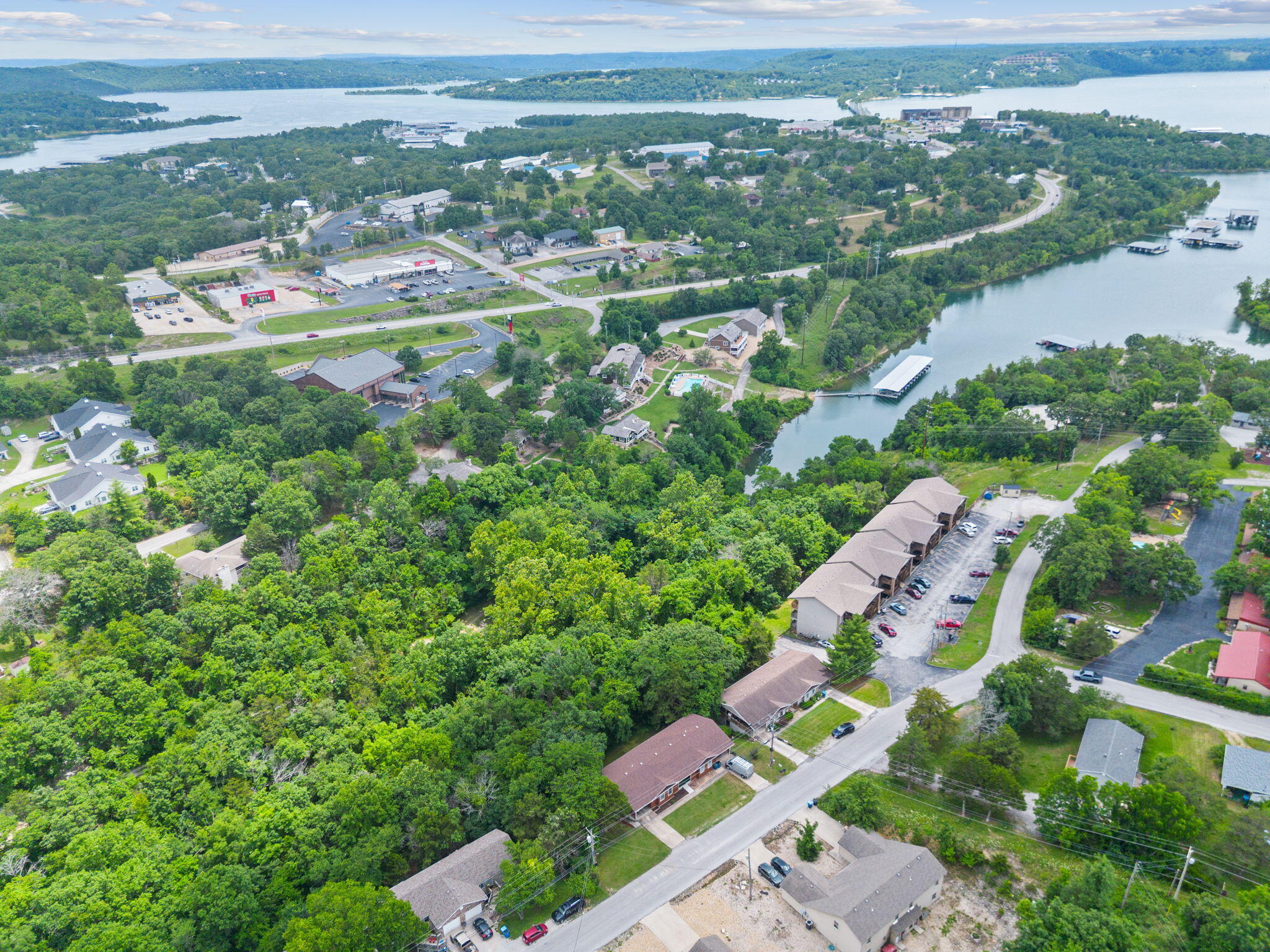 27 Lakeshore Drive A & B Property Photo 42