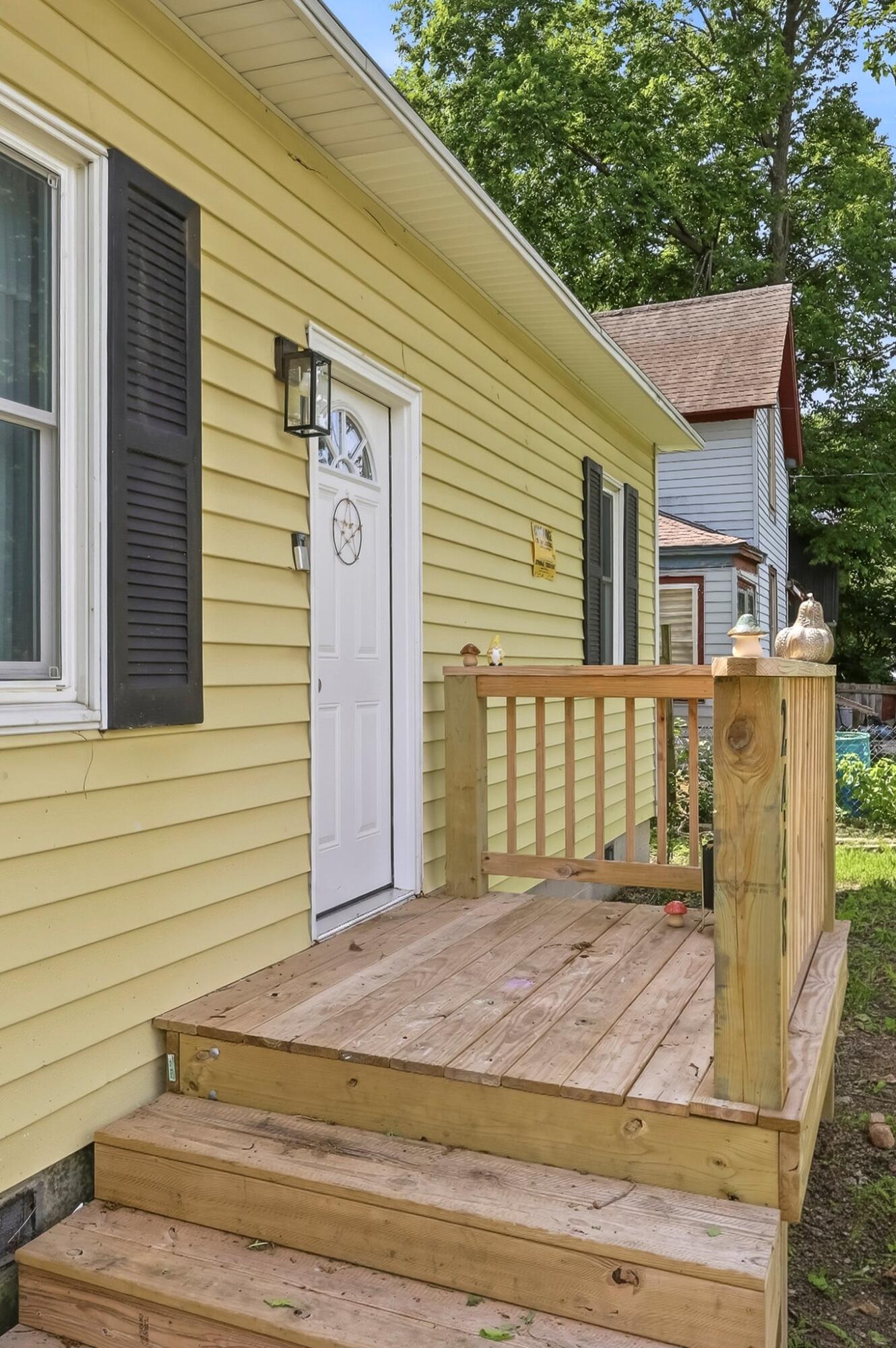2448 North Ramsey Avenue Property Photo 4