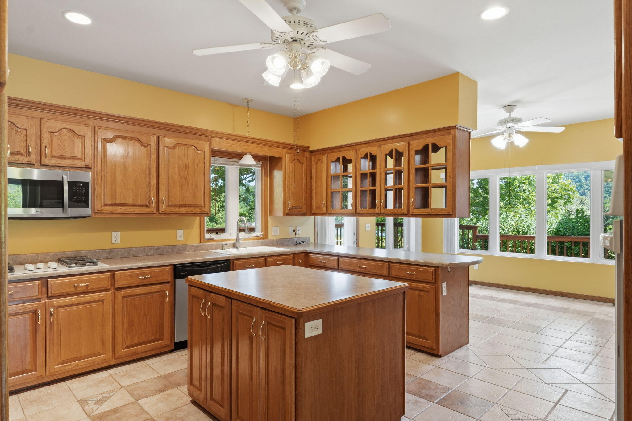 441 Cane Cove Road Property Photo 11