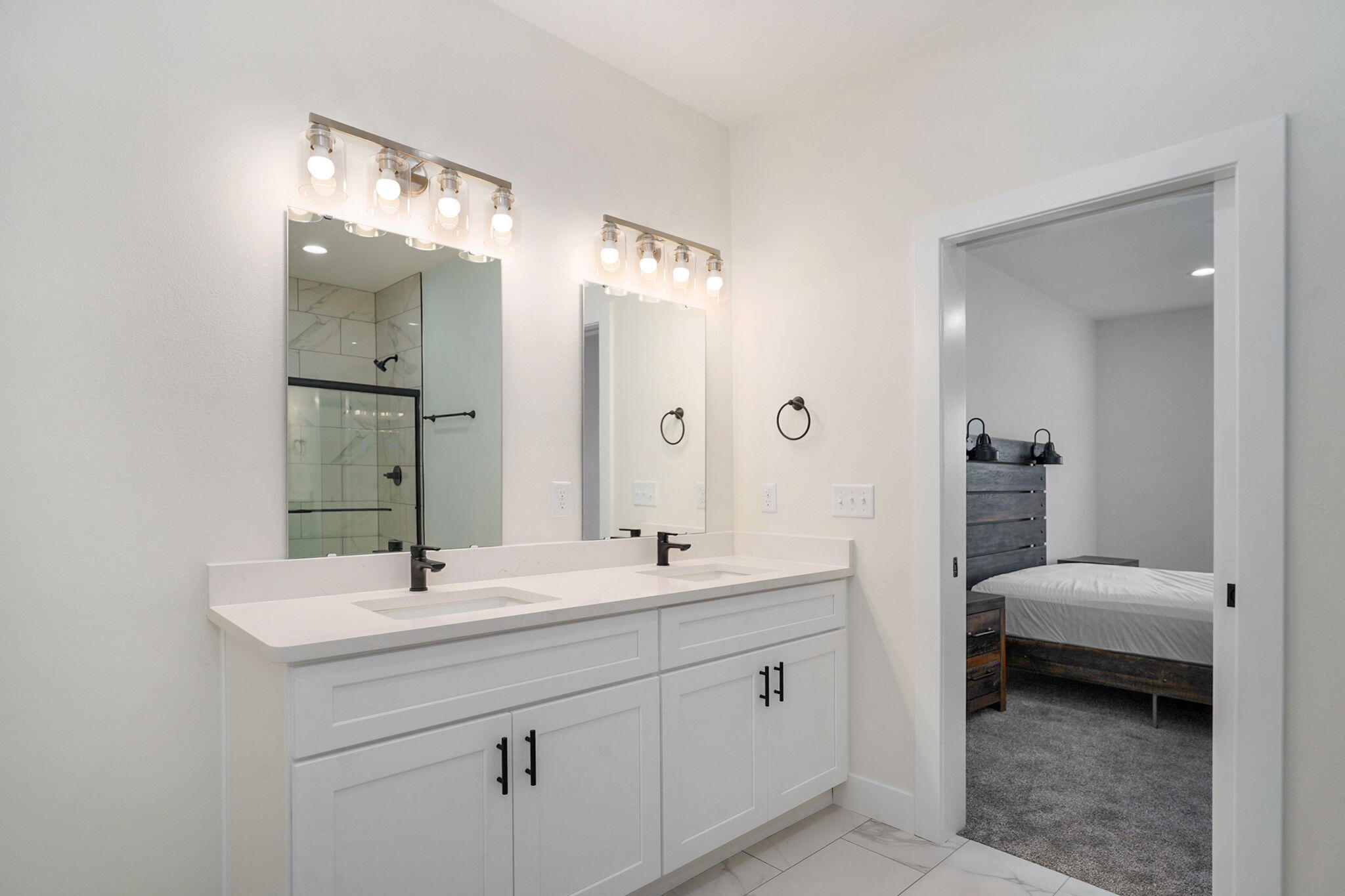 1003 West Jay Street Property Photo 19
