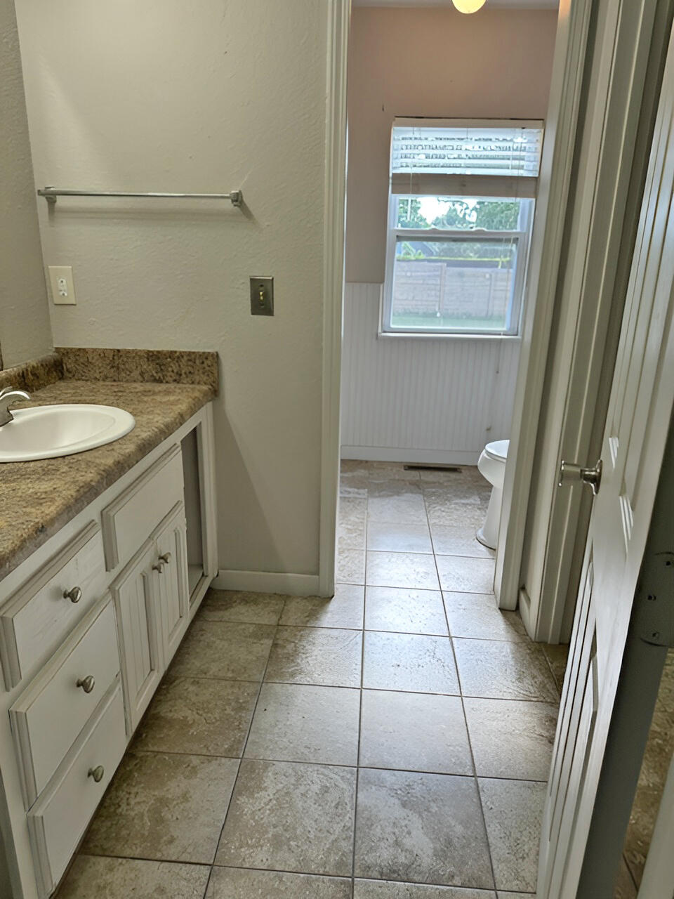 703 North 6th Avenue Property Photo 11