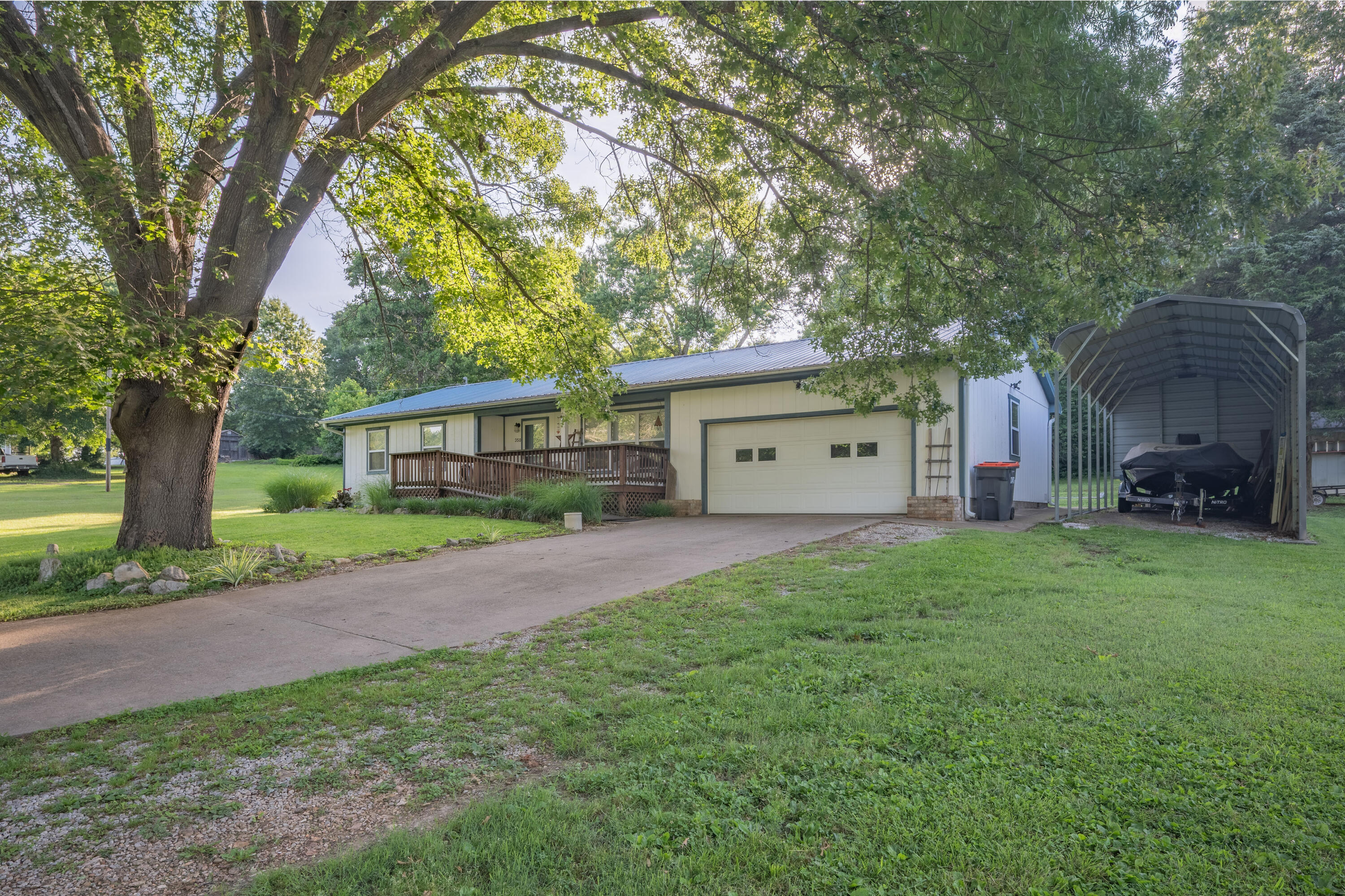 350 Glenwood Circle Property Photo 1
