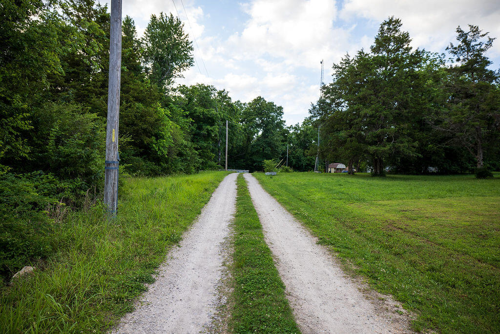 230 East Silver Creek Road Property Photo 19