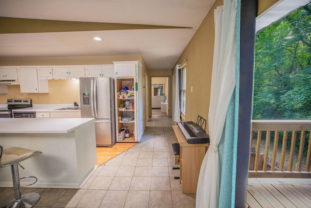 230 East Silver Creek Road Property Photo 35