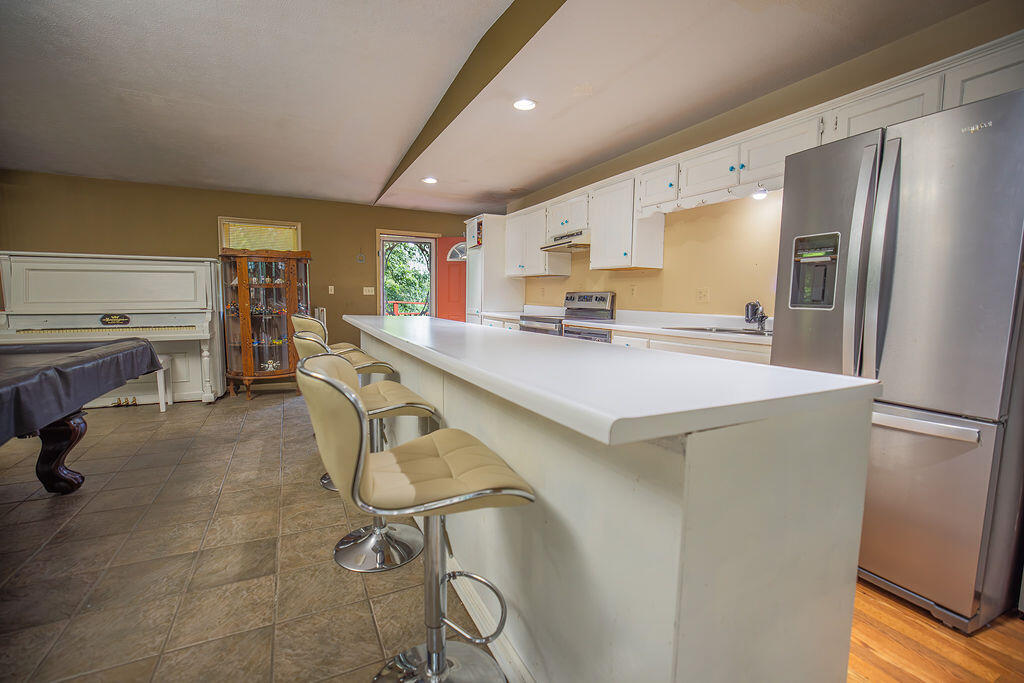 230 East Silver Creek Road Property Photo 46