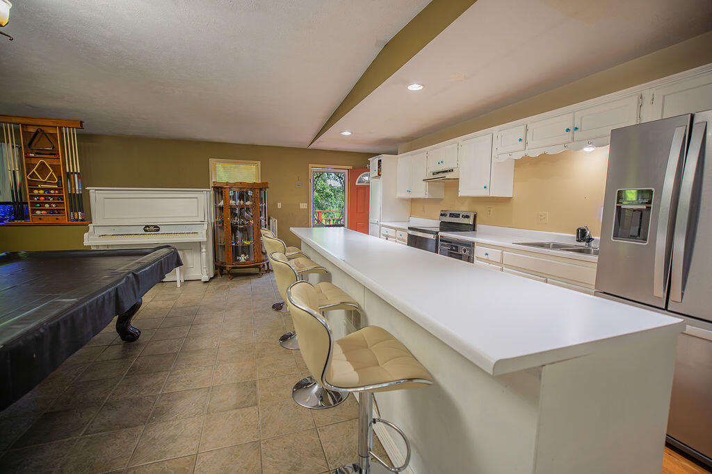 230 East Silver Creek Road Property Photo 47