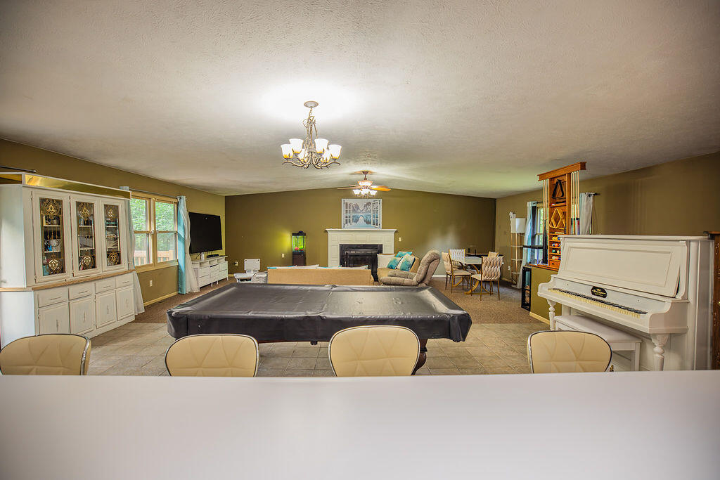 230 East Silver Creek Road Property Photo 48