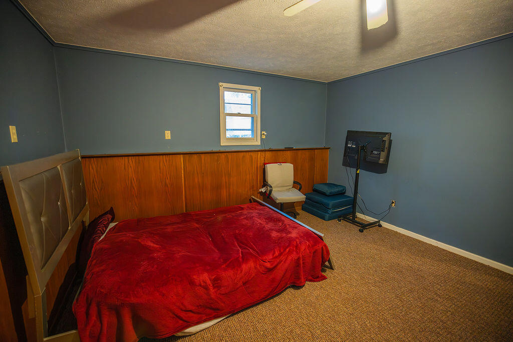 230 East Silver Creek Road Property Photo 55