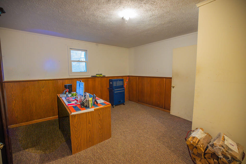230 East Silver Creek Road Property Photo 61