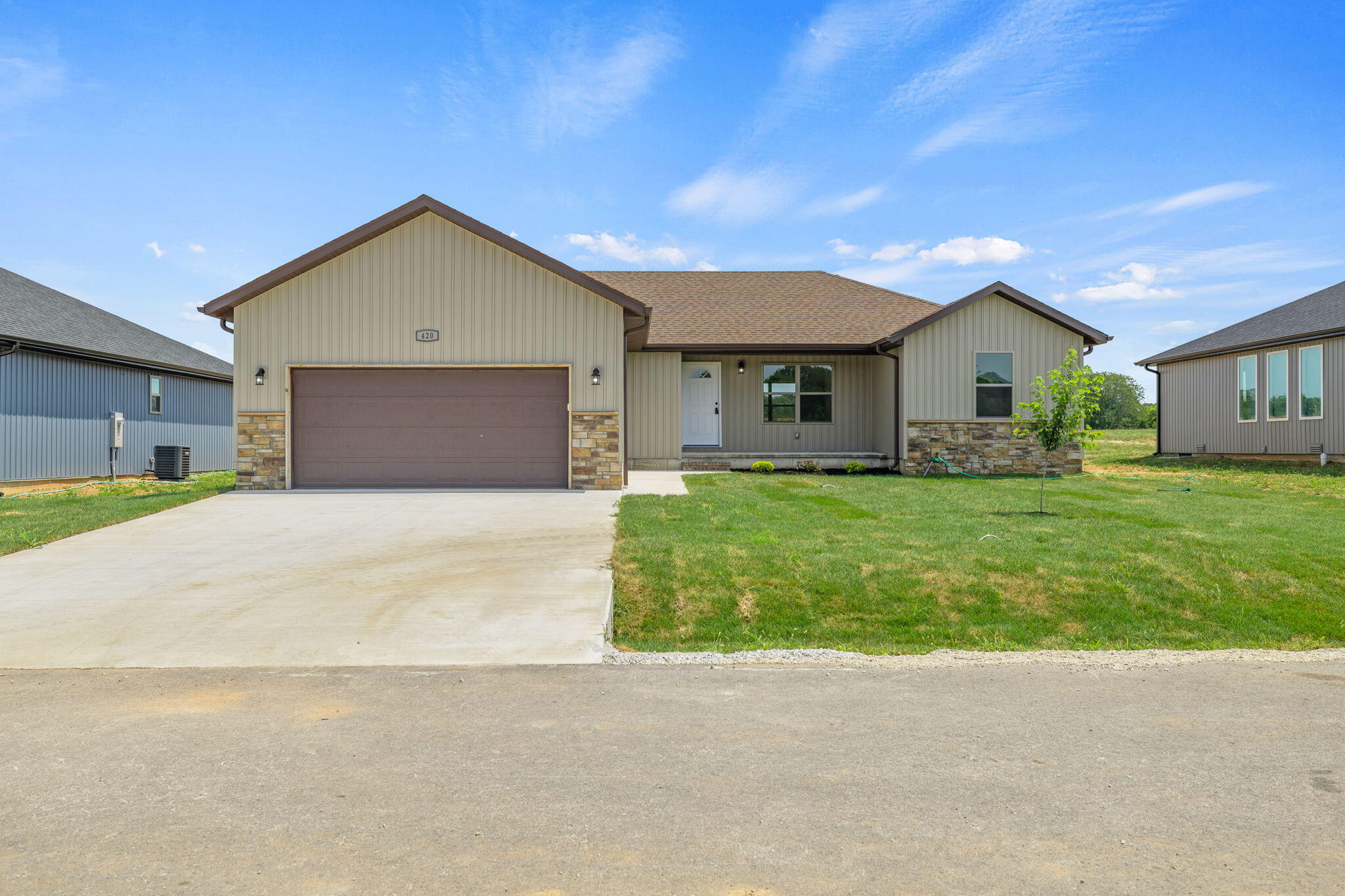 420 Beavertail Road Property Photo 1