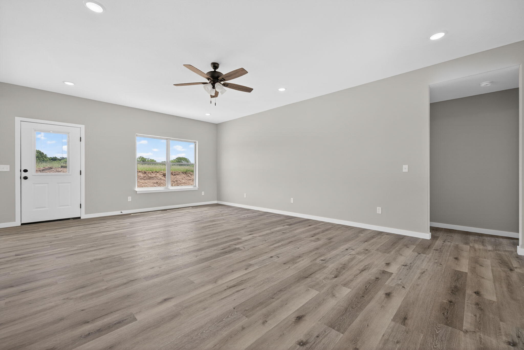 420 Beavertail Road Property Photo 4