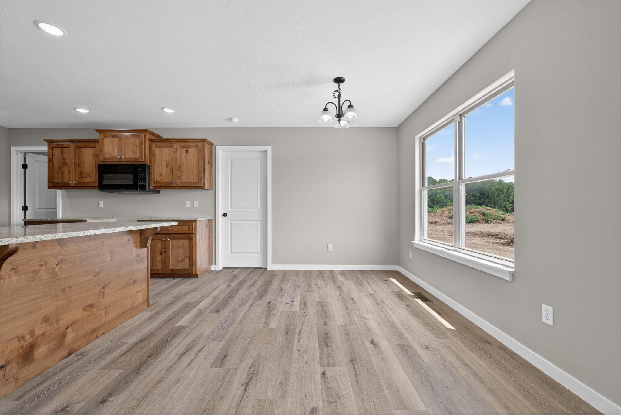 420 Beavertail Road Property Photo 8