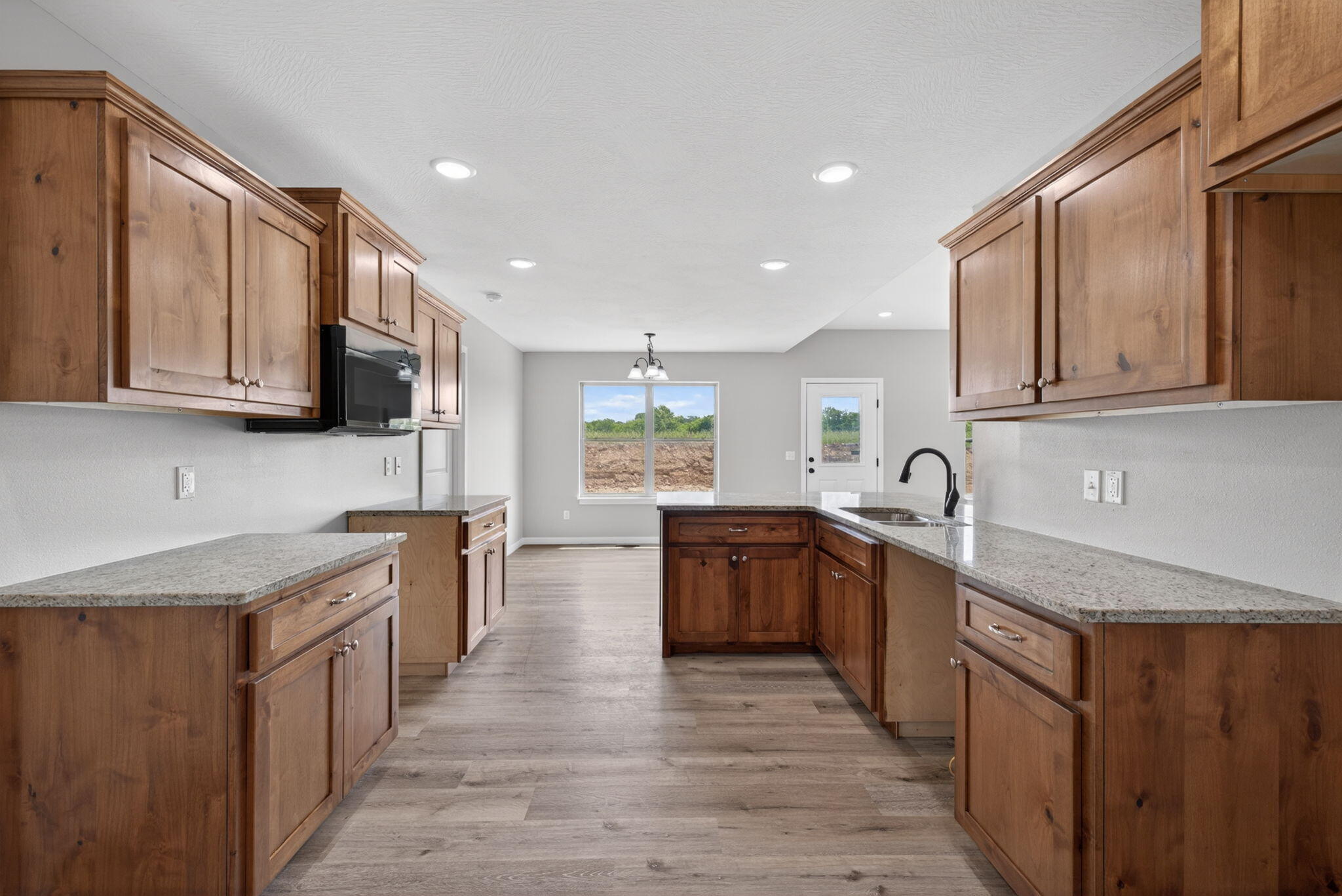 420 Beavertail Road Property Photo 13