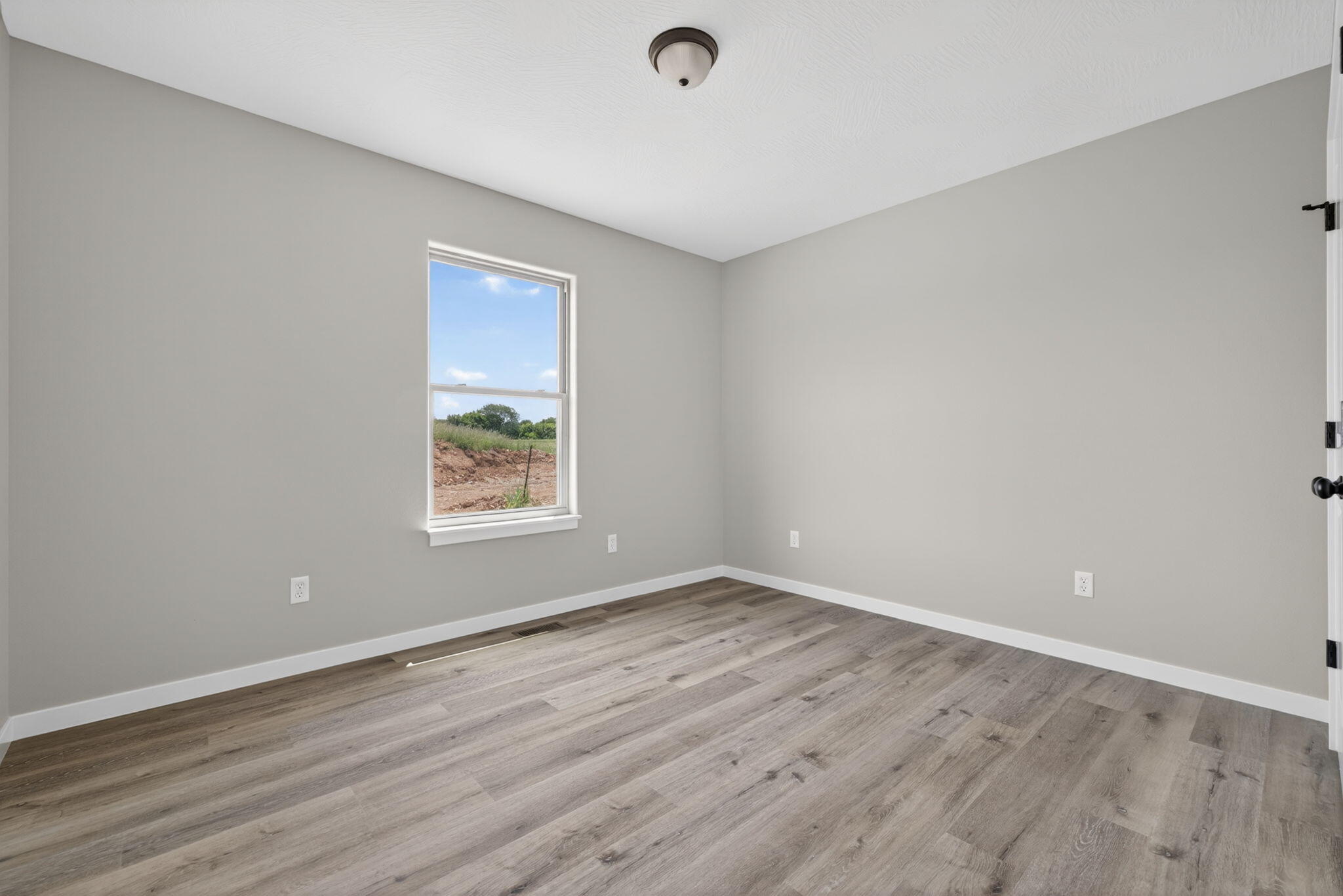 420 Beavertail Road Property Photo 20