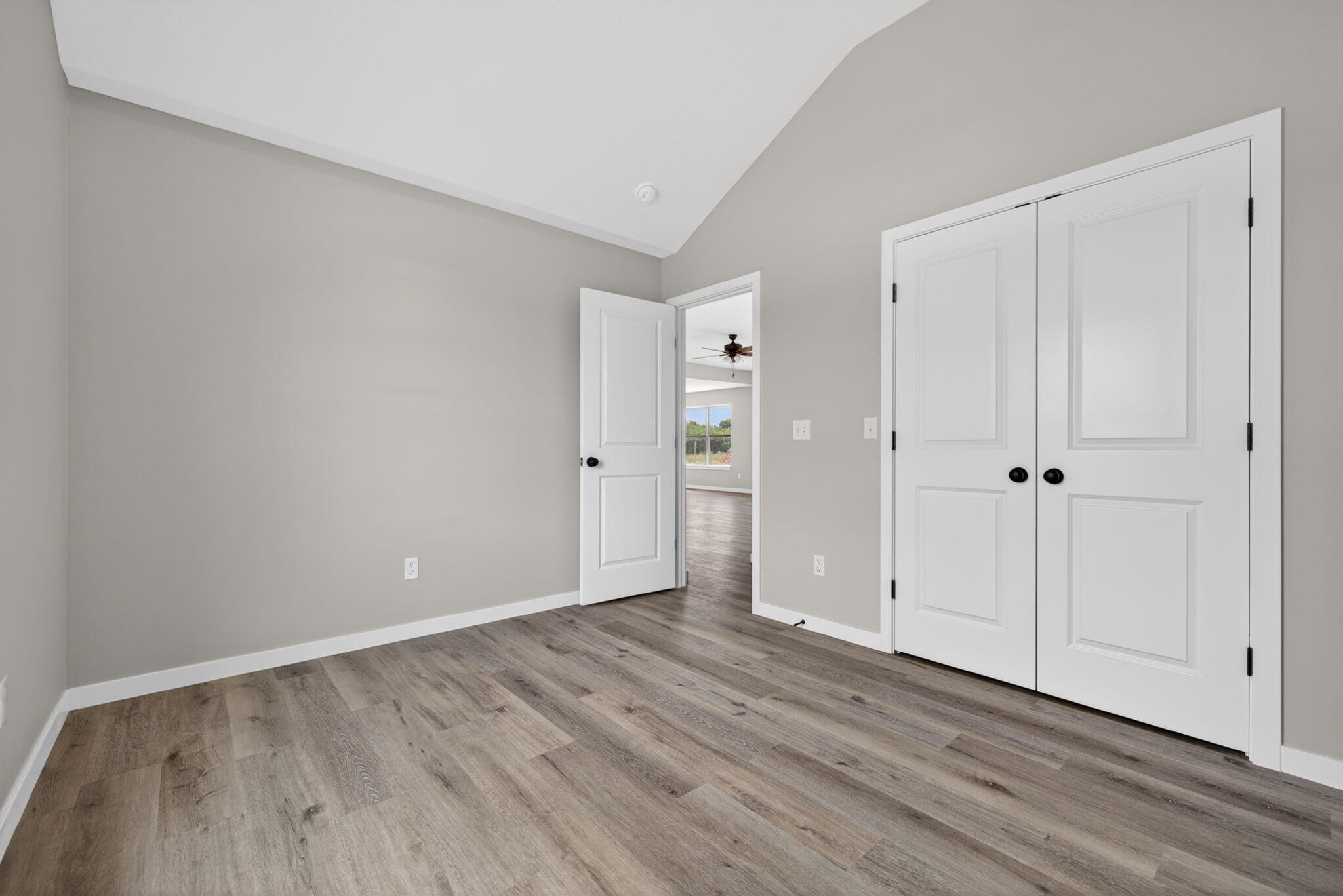420 Beavertail Road Property Photo 25