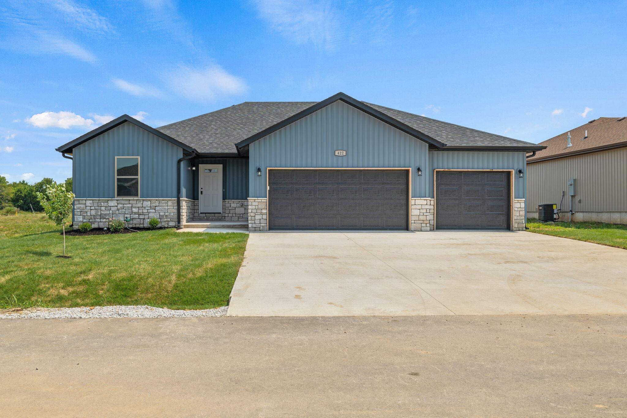422 Beavertail Road Property Photo 2